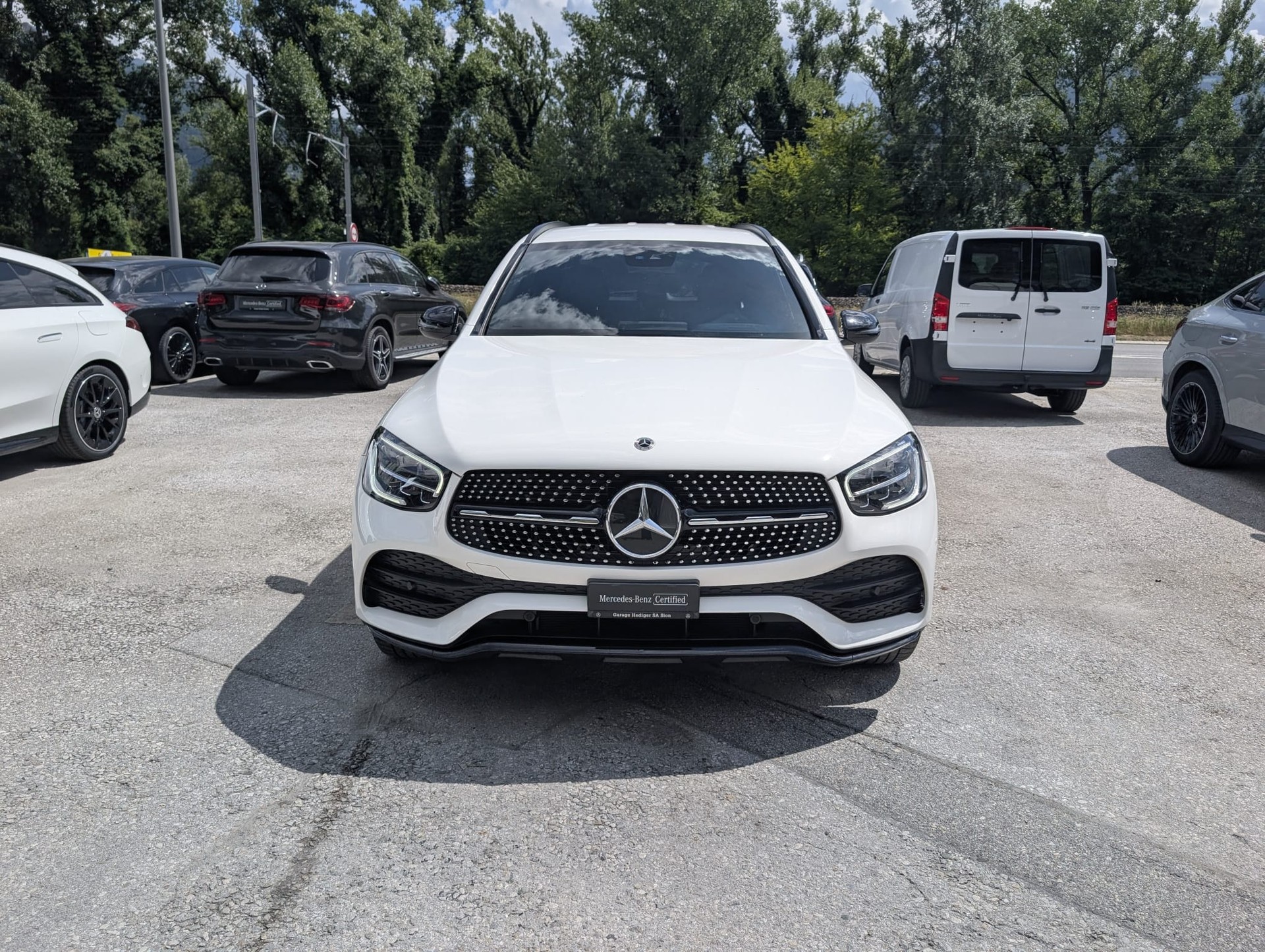 MERCEDES-BENZ GLC 220 d AMG Line 4Matic 9G-Tronic-image-8