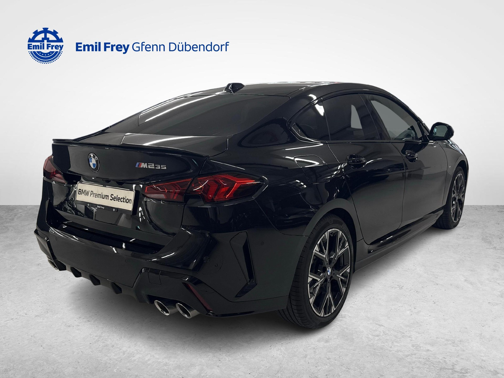 BMW M235i xDrive Gran Coupé-image-1