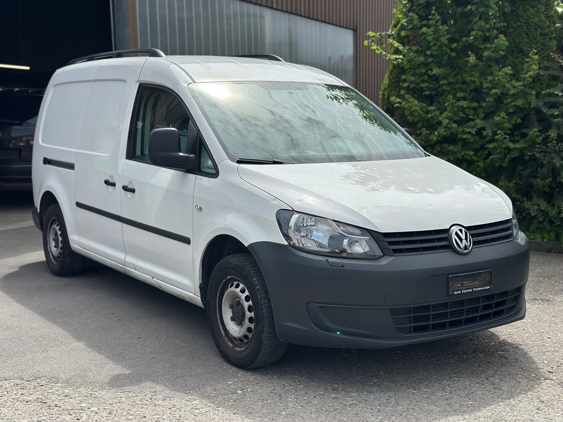 VW Caddy Maxi 1.6 TDI Blue Motion Technology-image-8
