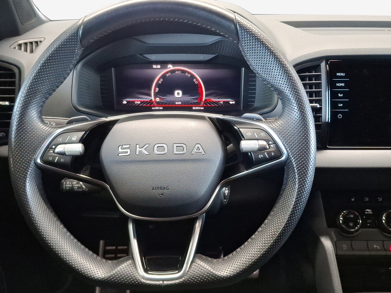 SKODA Karoq 2.0 TSI SportLine 4x4 DSG-image-8