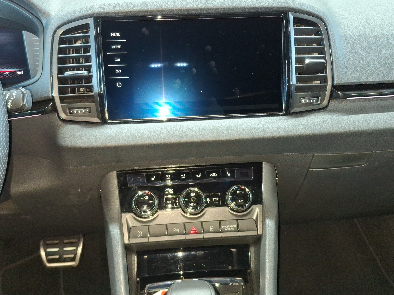 SKODA Karoq 2.0 TSI SportLine 4x4 DSG-image-9
