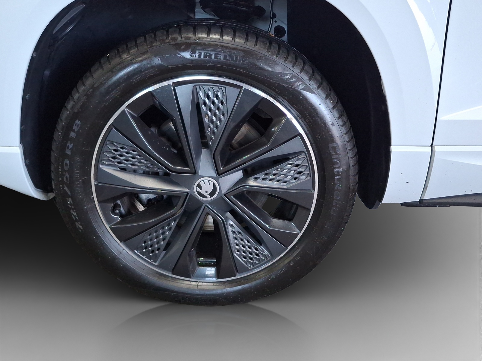 SKODA Karoq 2.0 TSI SportLine 4x4 DSG-image-14
