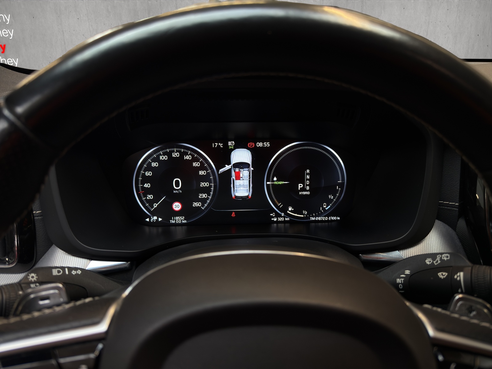 VOLVO XC60 T8 eAWD R-Design Geartronic-image-15
