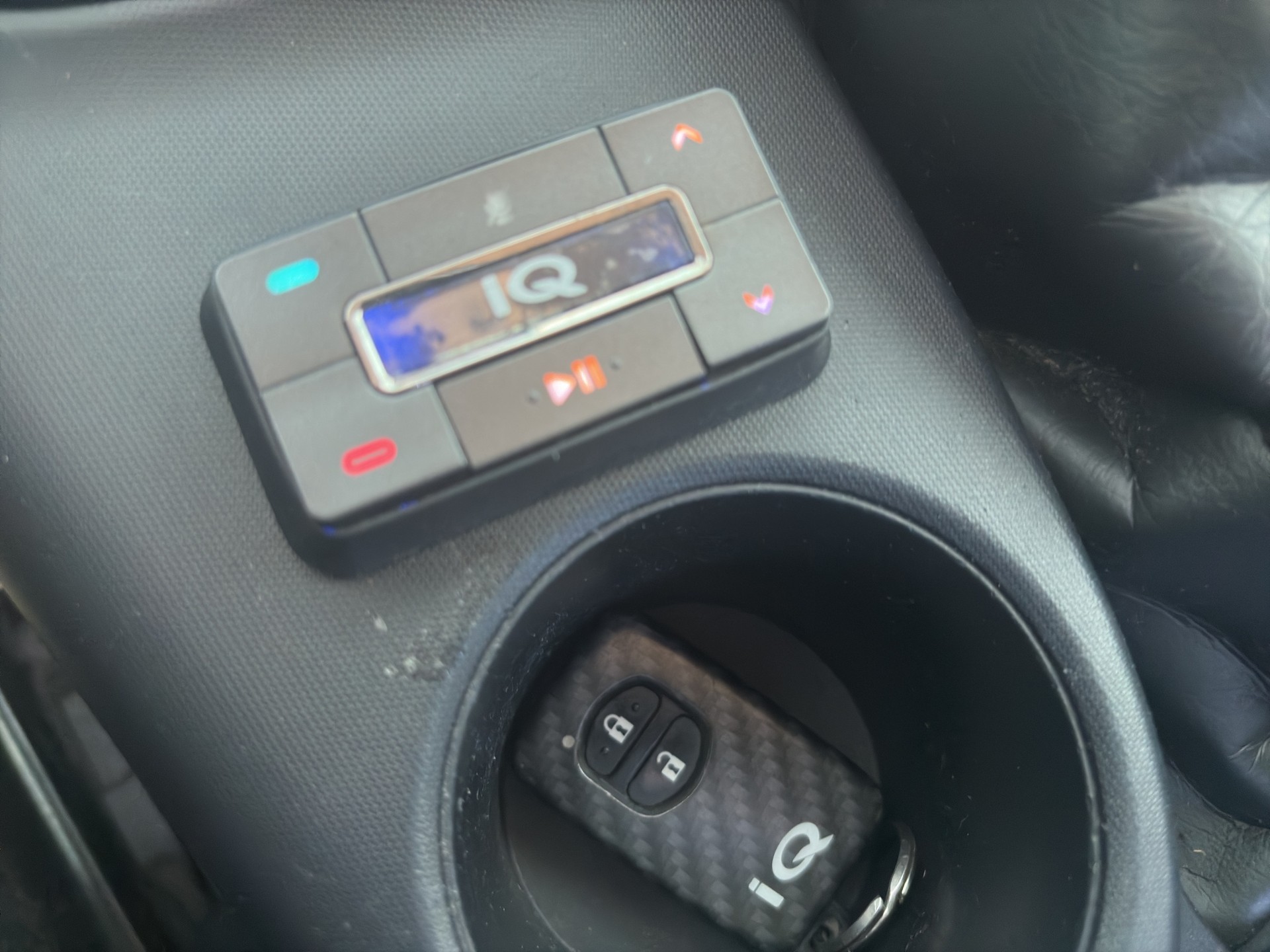 TOYOTA iQ3 1.33 Dual VVT-i Multidrive-image-10