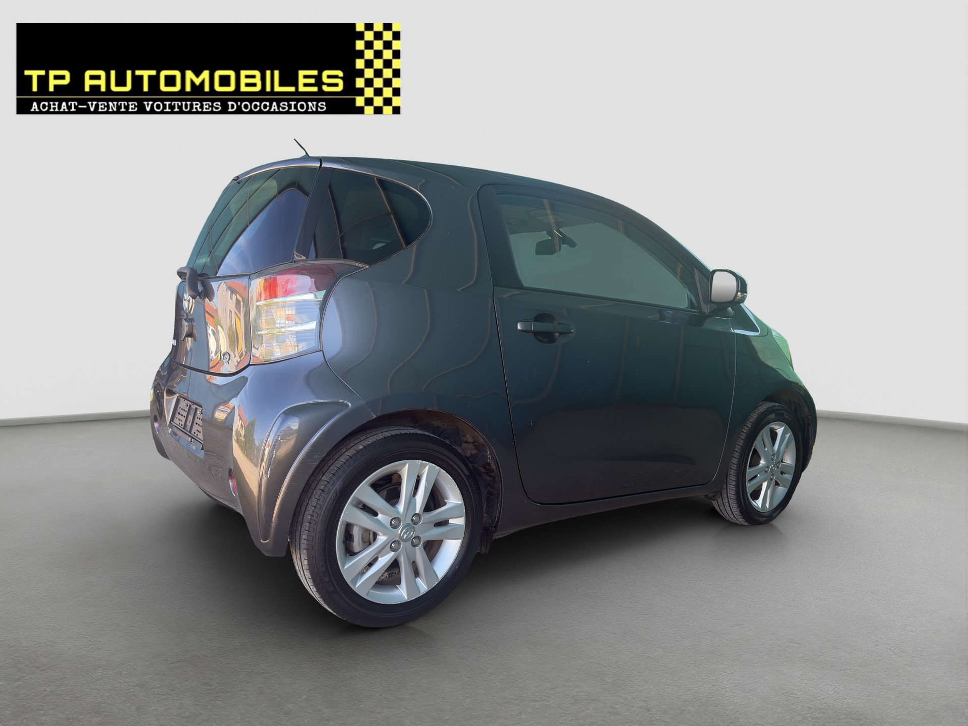 TOYOTA iQ3 1.33 Dual VVT-i Multidrive-image-4