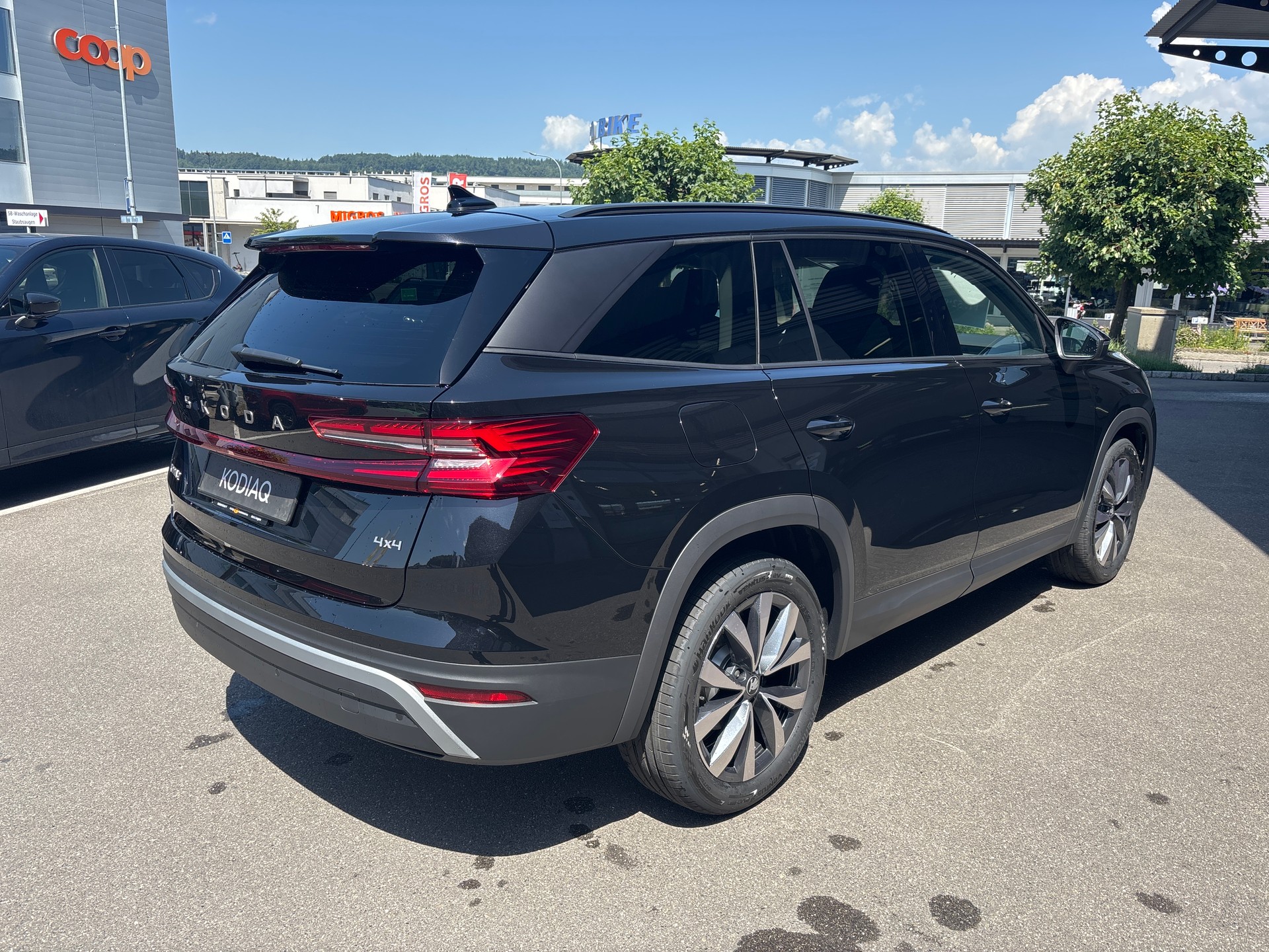 SKODA Kodiaq 2.0 TSI Dynamic 4x4-image-5