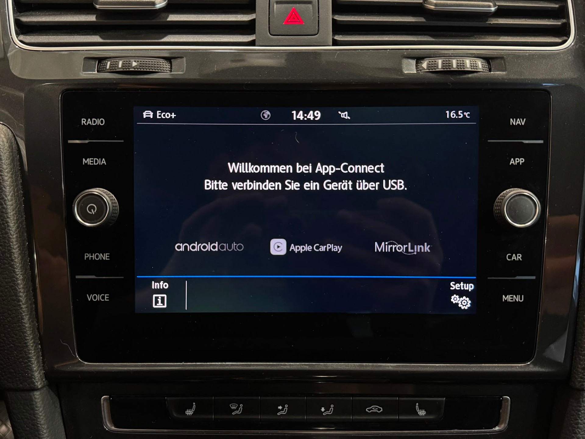 VW e-Golf-image-17