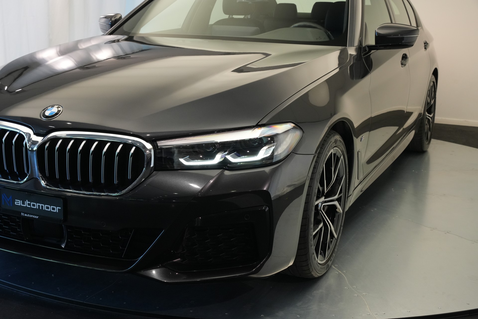 BMW 530d xDrive 48V M Sport Steptronic *AHK*-image-35