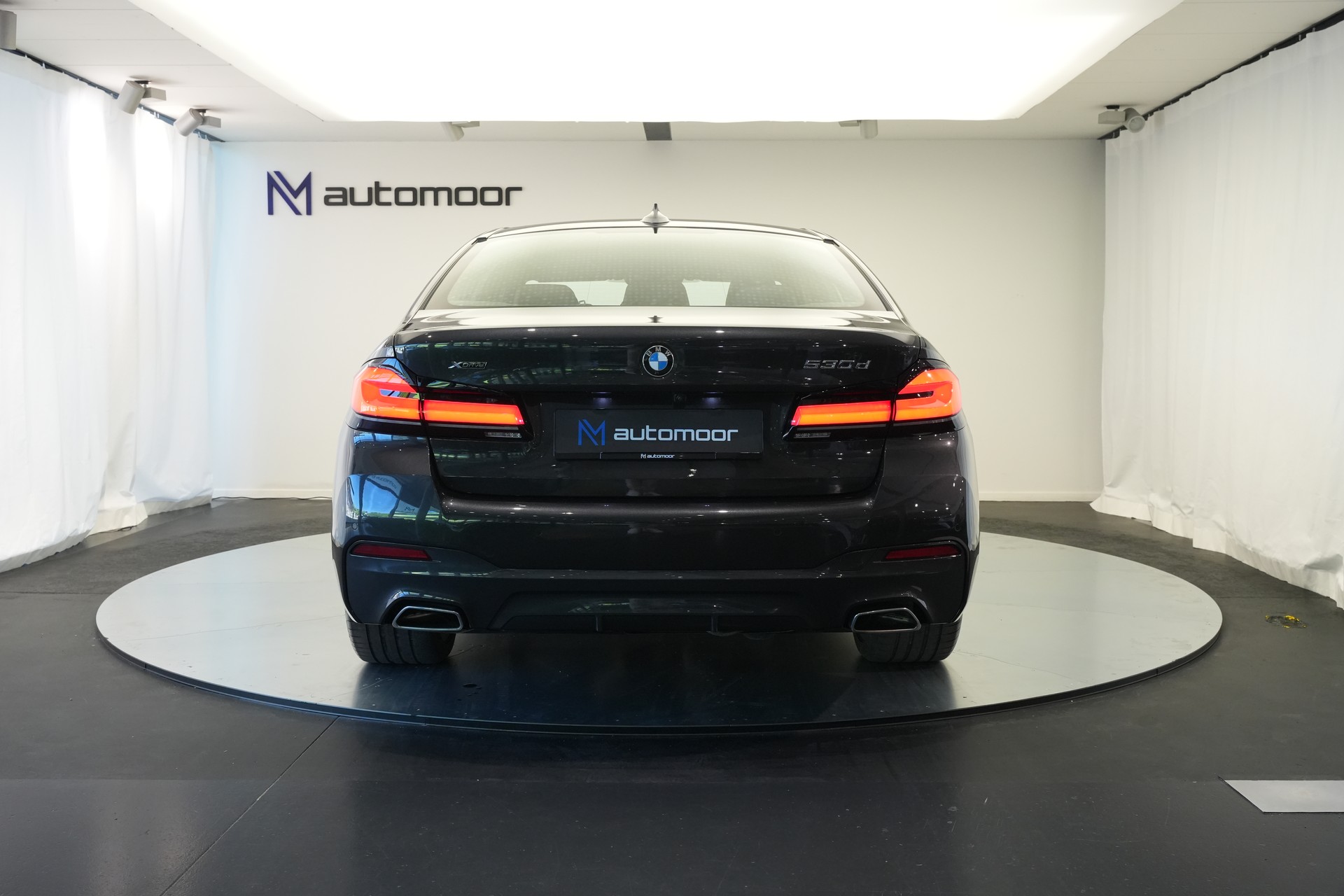BMW 530d xDrive 48V M Sport Steptronic *AHK*-image-38