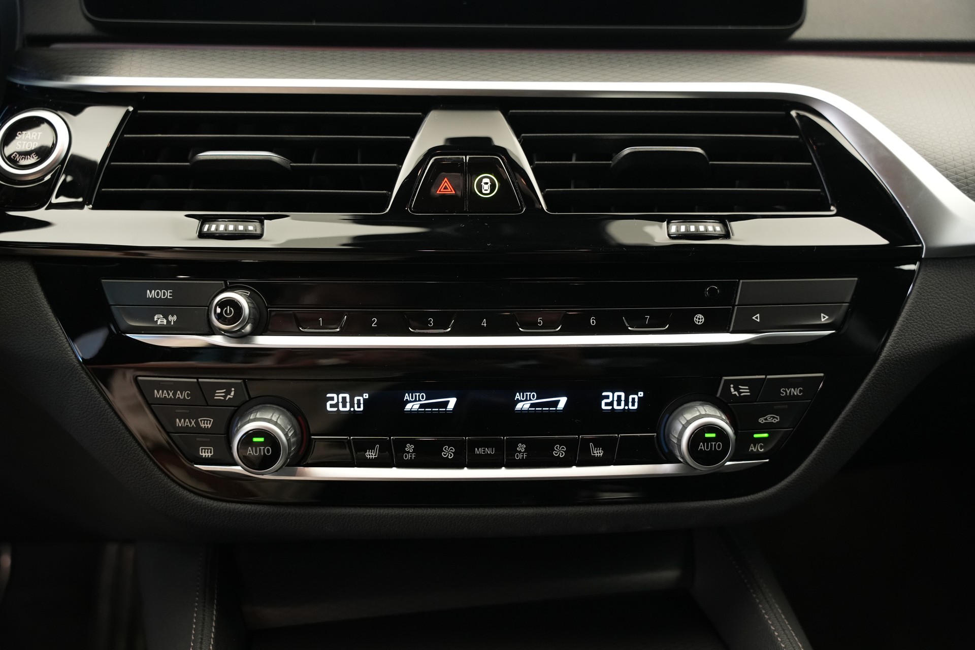 BMW 530d xDrive 48V M Sport Steptronic *AHK*-image-27