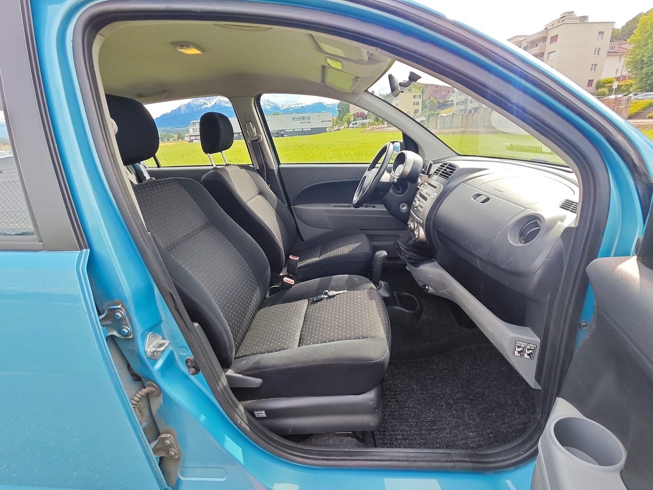 DAIHATSU Sirion 1.3 S eco-4WD Automatic-image-11