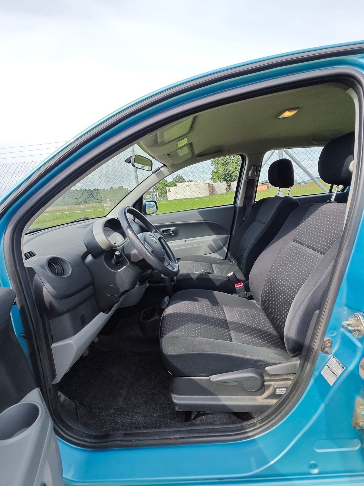 DAIHATSU Sirion 1.3 S eco-4WD Automatic-image-10