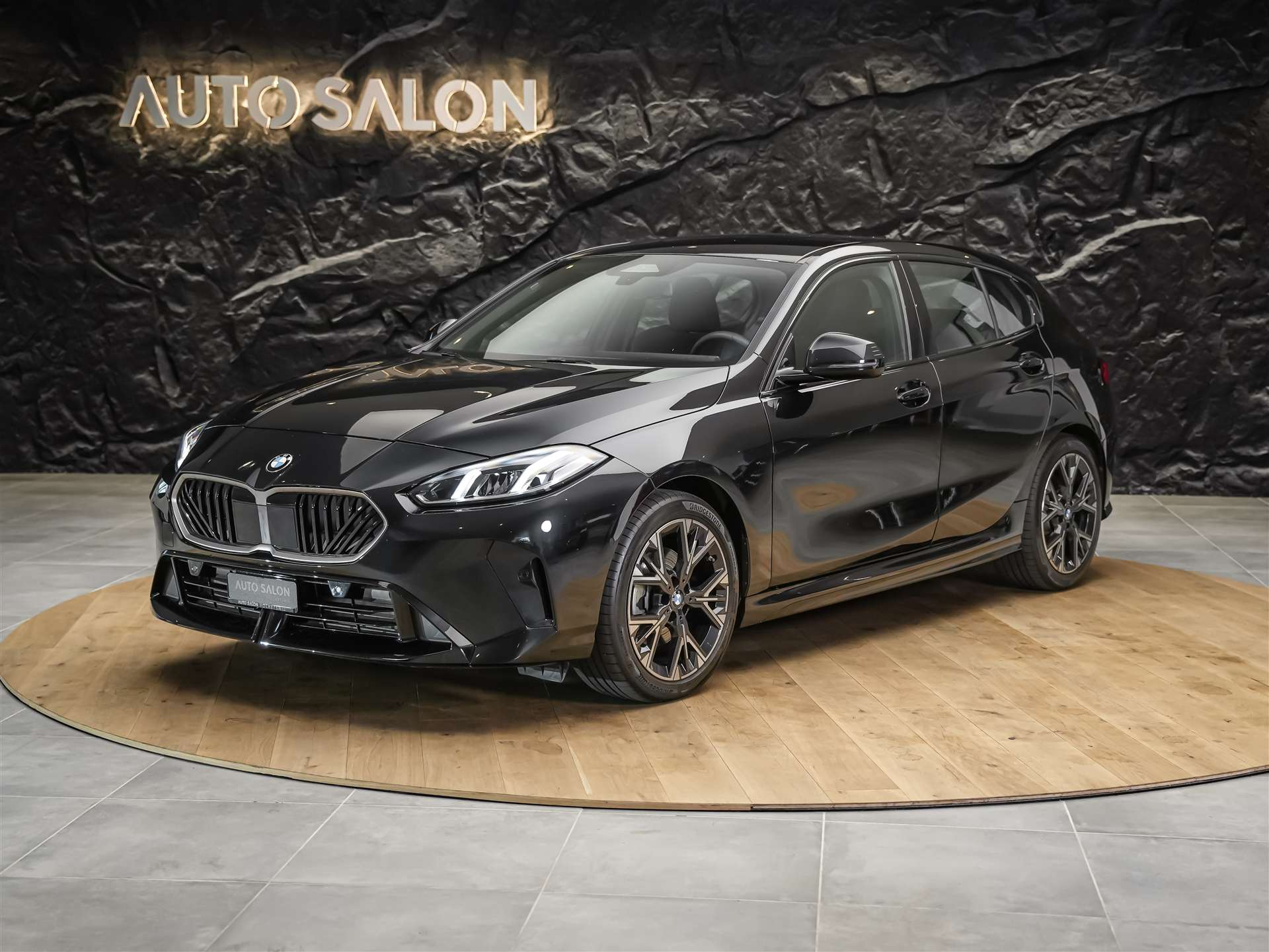 BMW 120 M Sport Steptronic *NEUES MODELL*Abstandsregler*Sitzheizung*-image-0