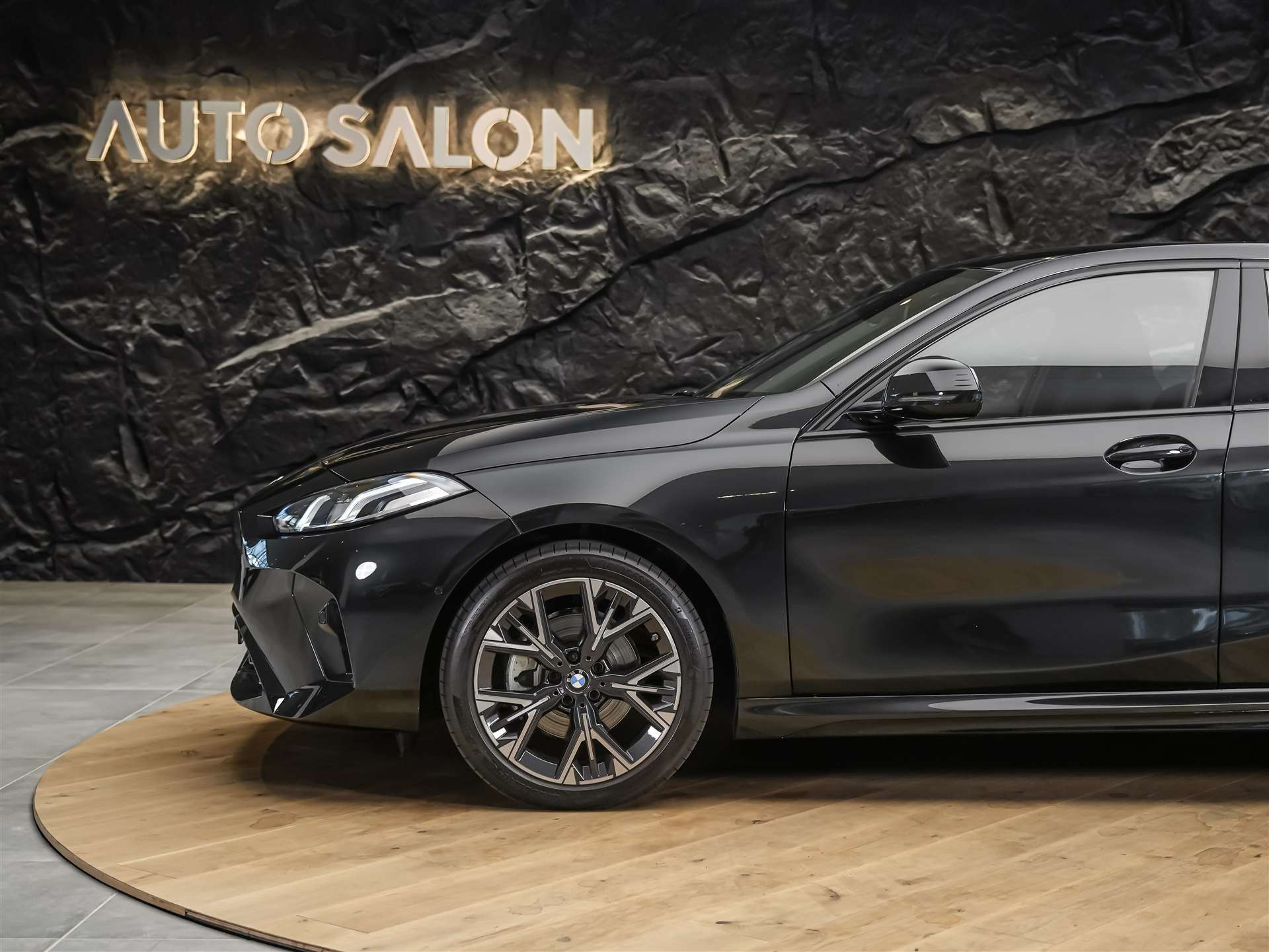 BMW 120 M Sport Steptronic *NEUES MODELL*Abstandsregler*Sitzheizung*-image-12