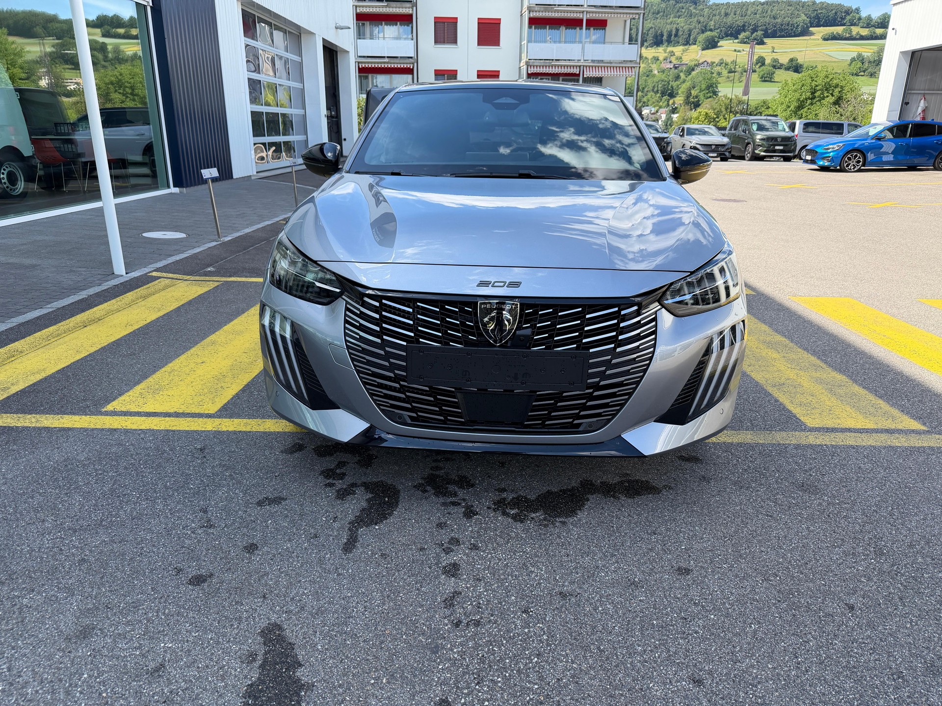 PEUGEOT 208 1.2 Hybrid 145 GT-image-7