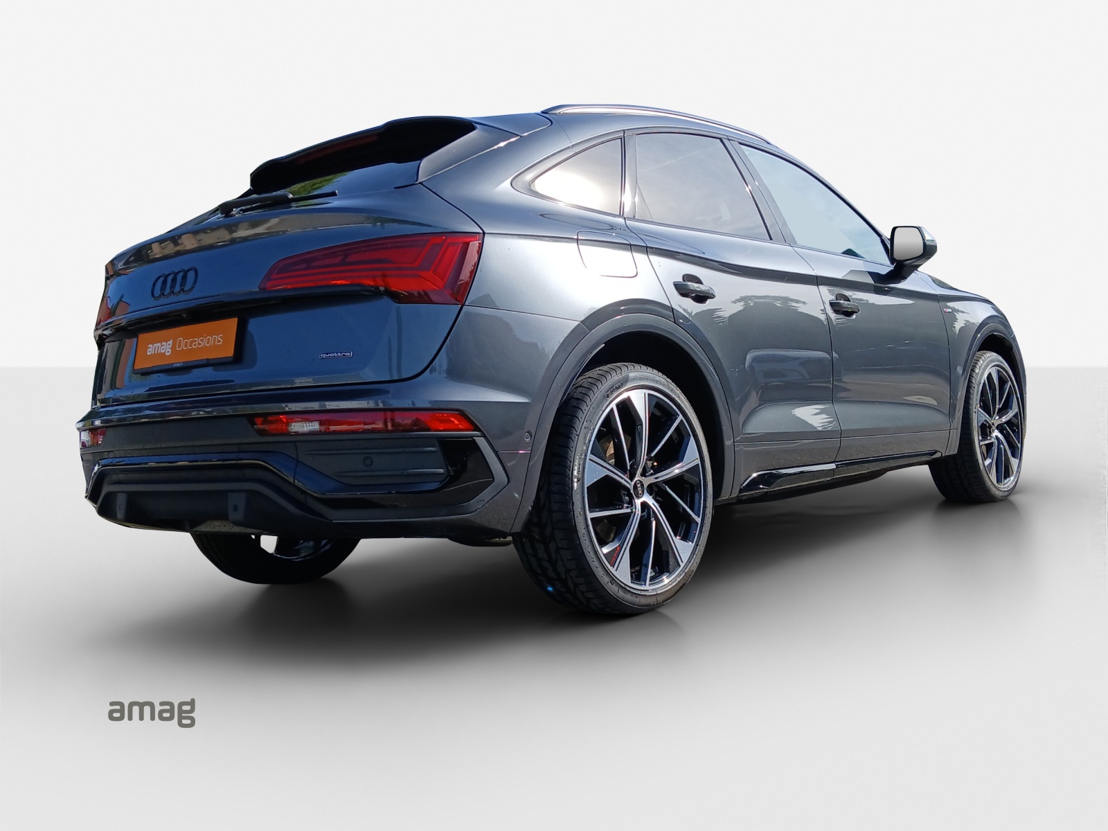 AUDI Q5 Sportback 55 TFSI e PHEV S line quattro S-tronic-image-4