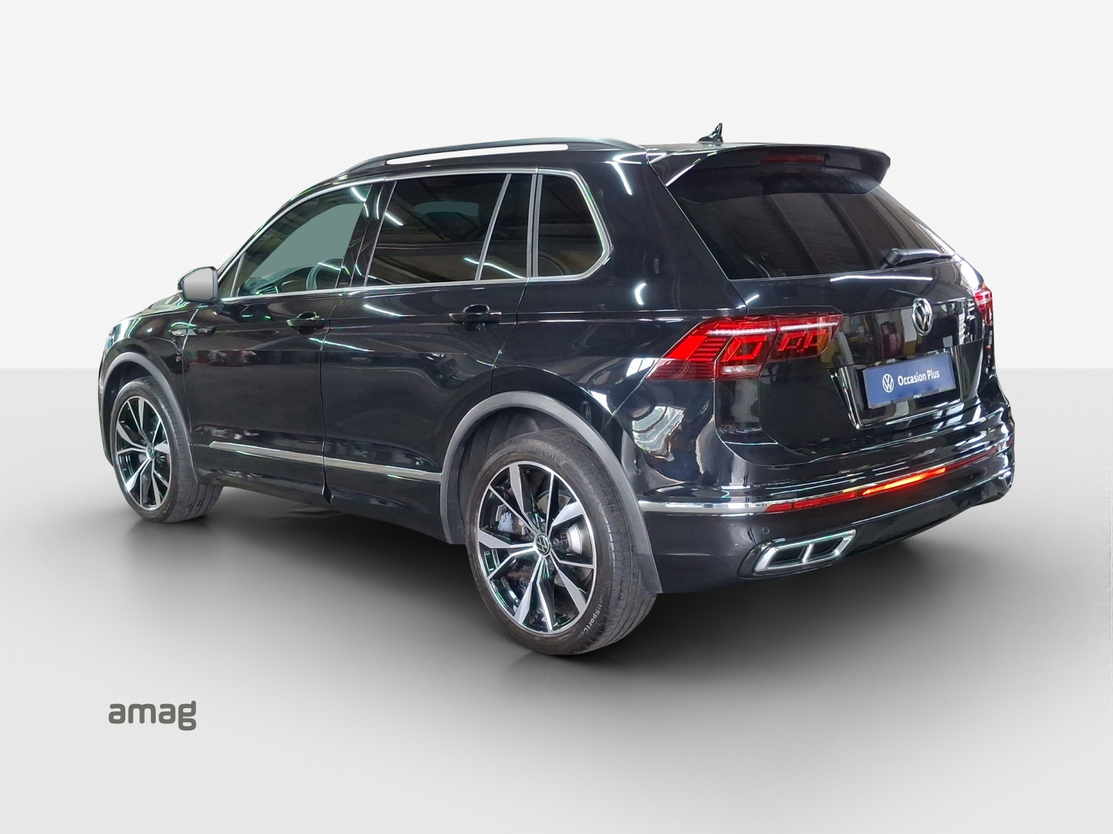 VW Tiguan 2.0TSI R-Line 4Motion DSG-image-2
