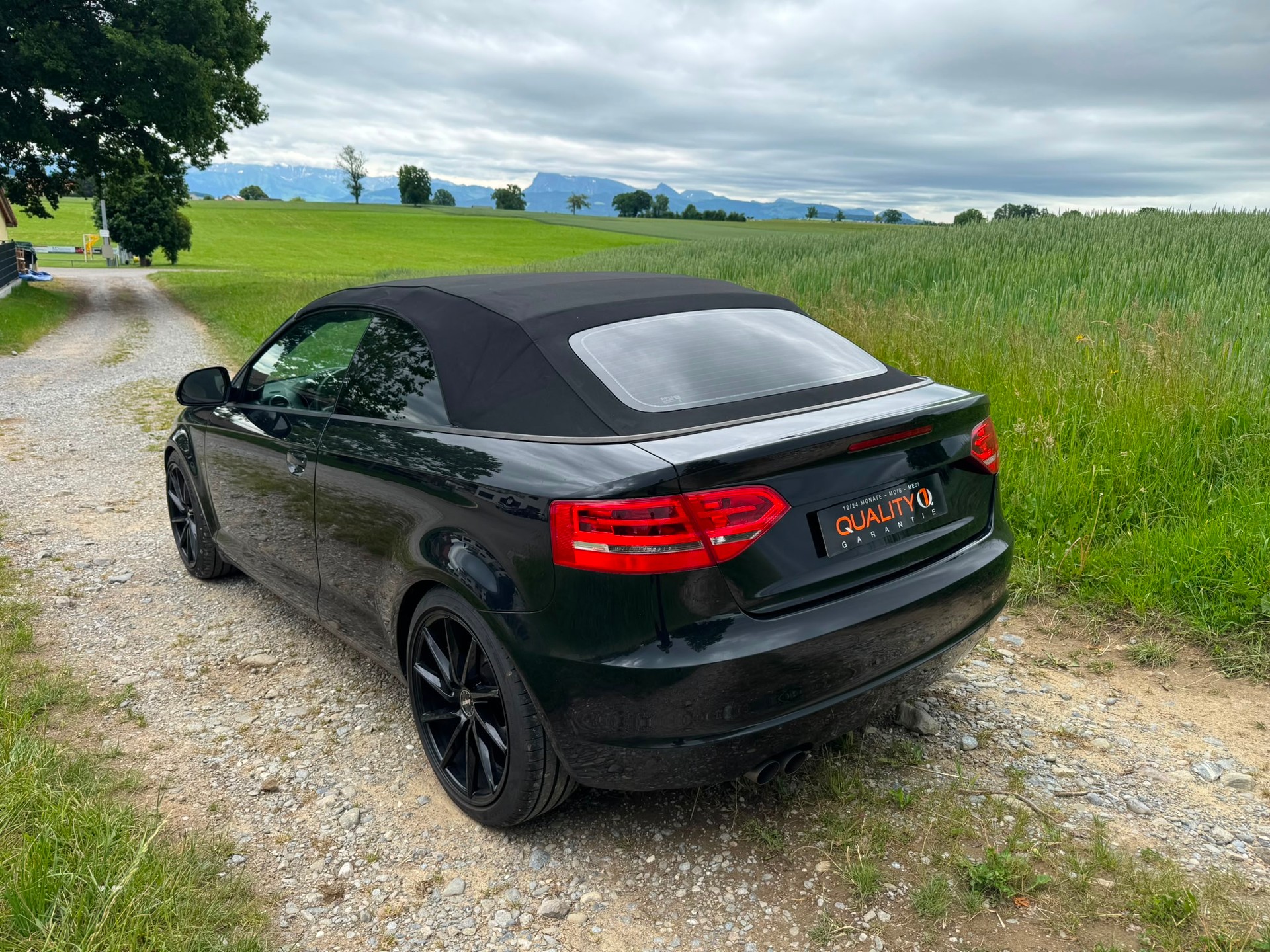 AUDI A3 Cabriolet 2.0 TDI Ambition S-tronic-image-3