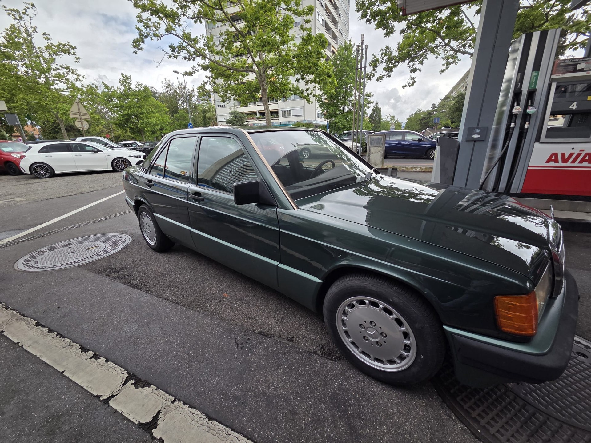 MERCEDES-BENZ 190 E 2.6-image-3