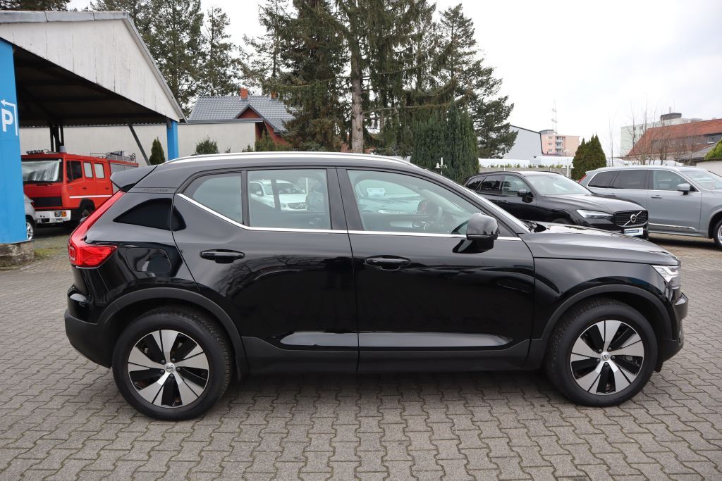 VOLVO XC40 T4 PHEV Core DCT-showroom-element-2