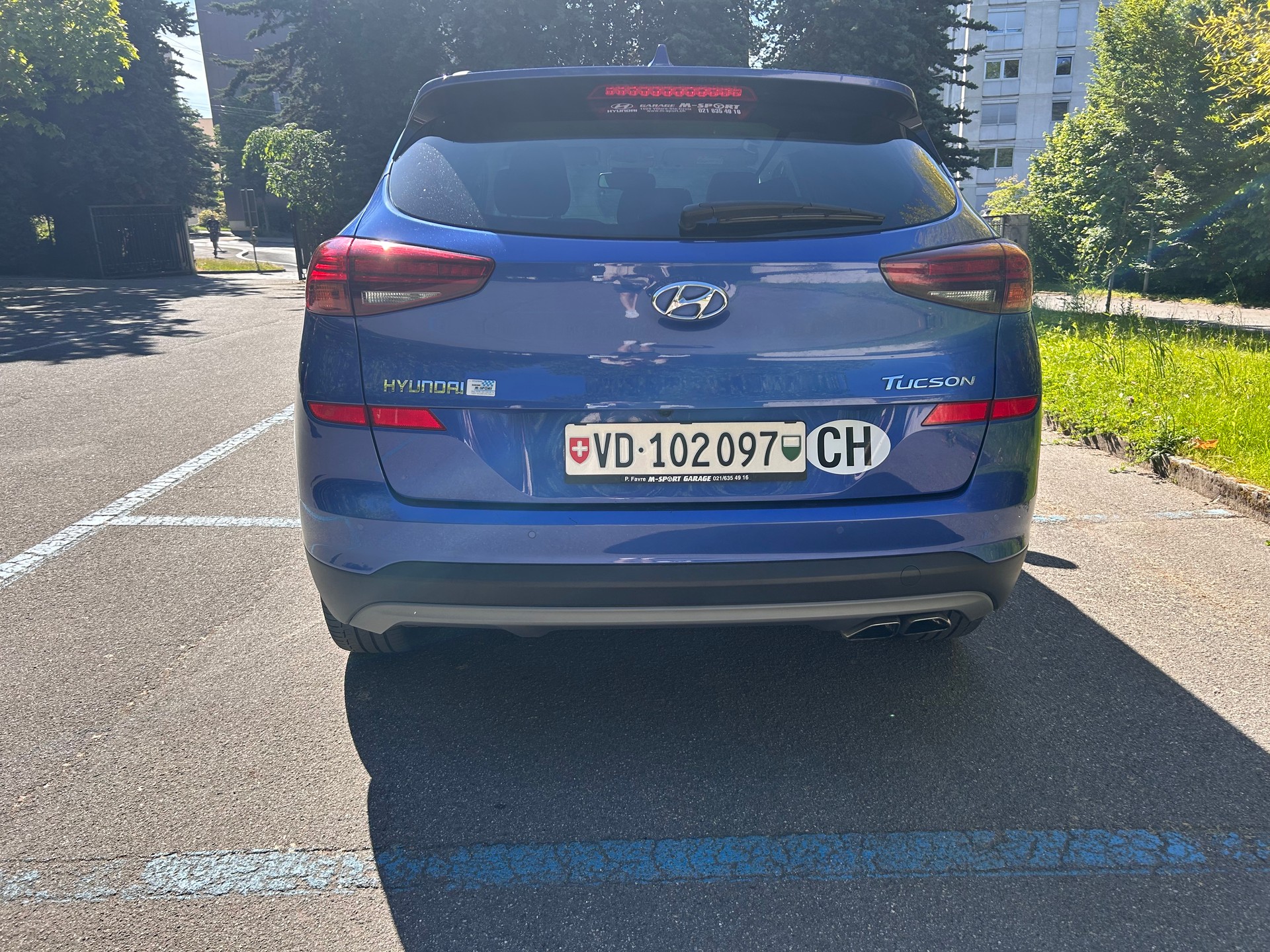 HYUNDAI Tucson 1.6 CRDi Amplia 2WD-image-3