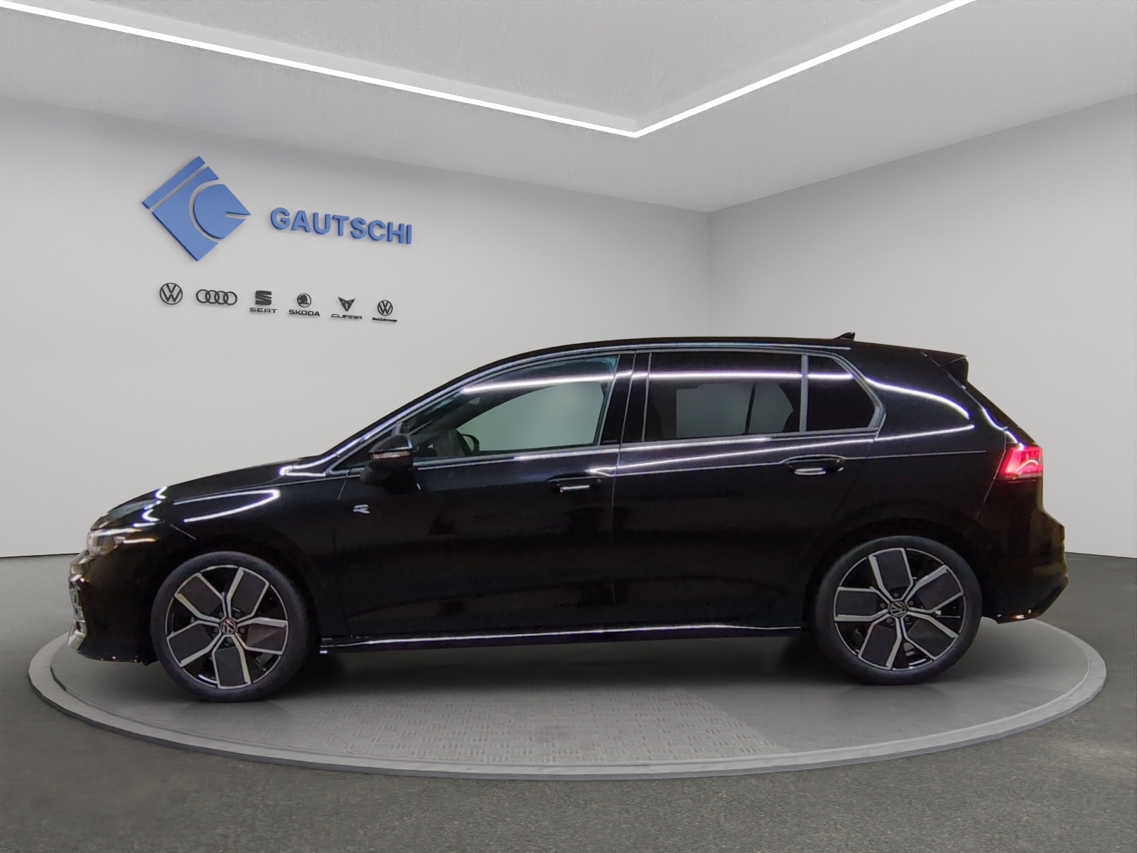 VW Golf 2.0 TSI R-Line DSG 4 Motion-image-1