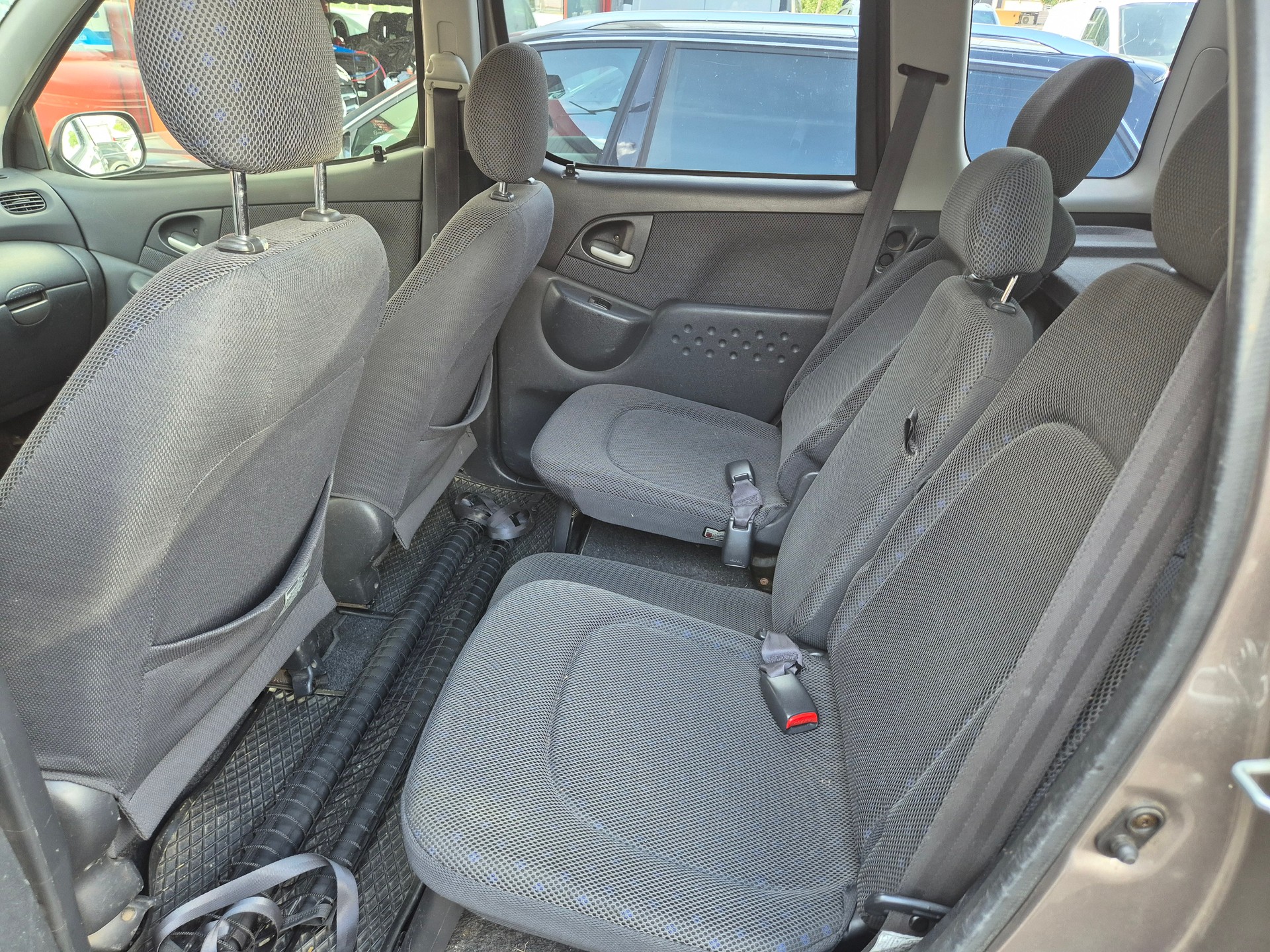 TOYOTA Yaris Verso 1.3 Linea Sol-image-15