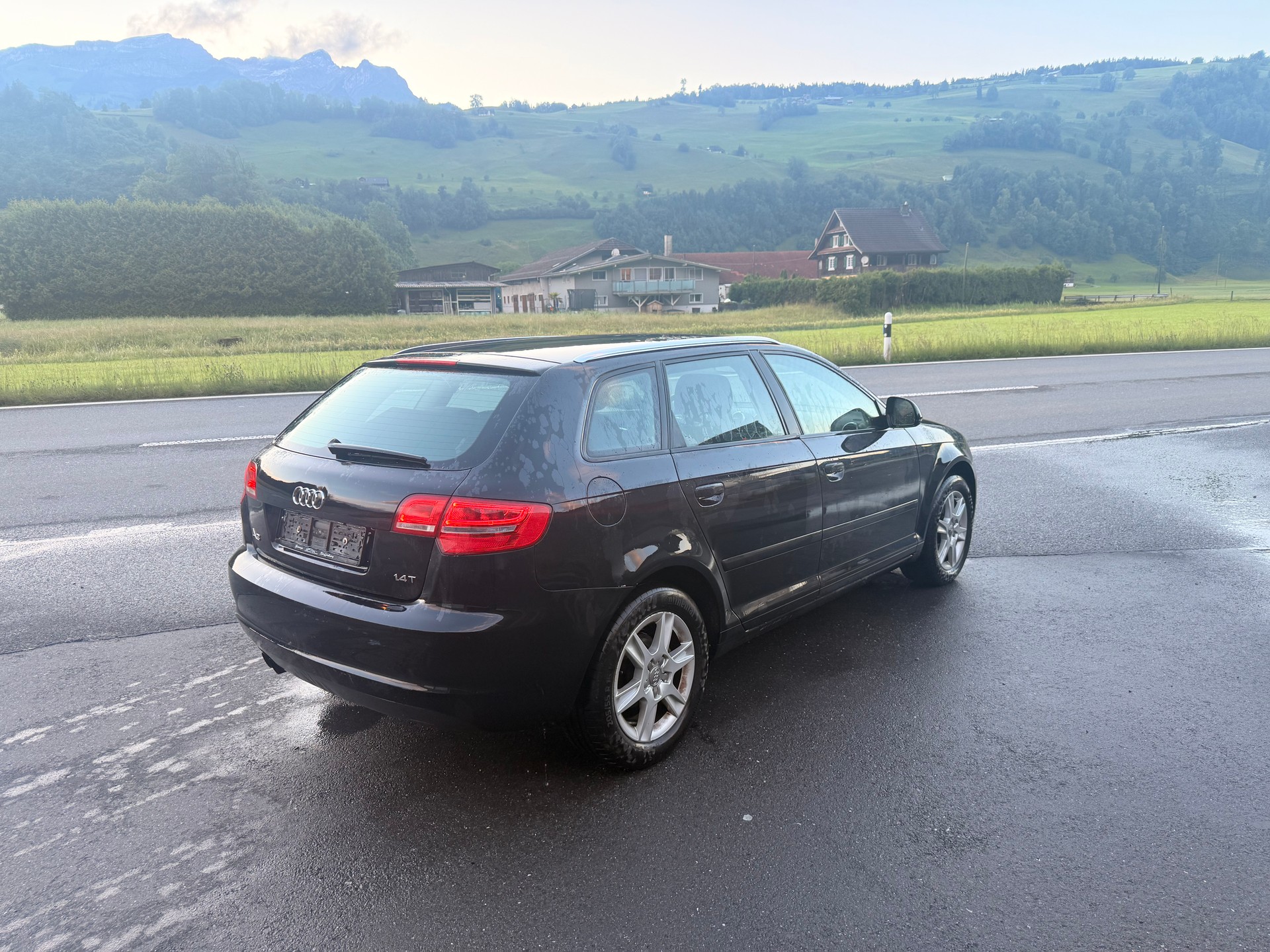 AUDI A3 Sportback 1.4 TFSI Ambiente-image-1