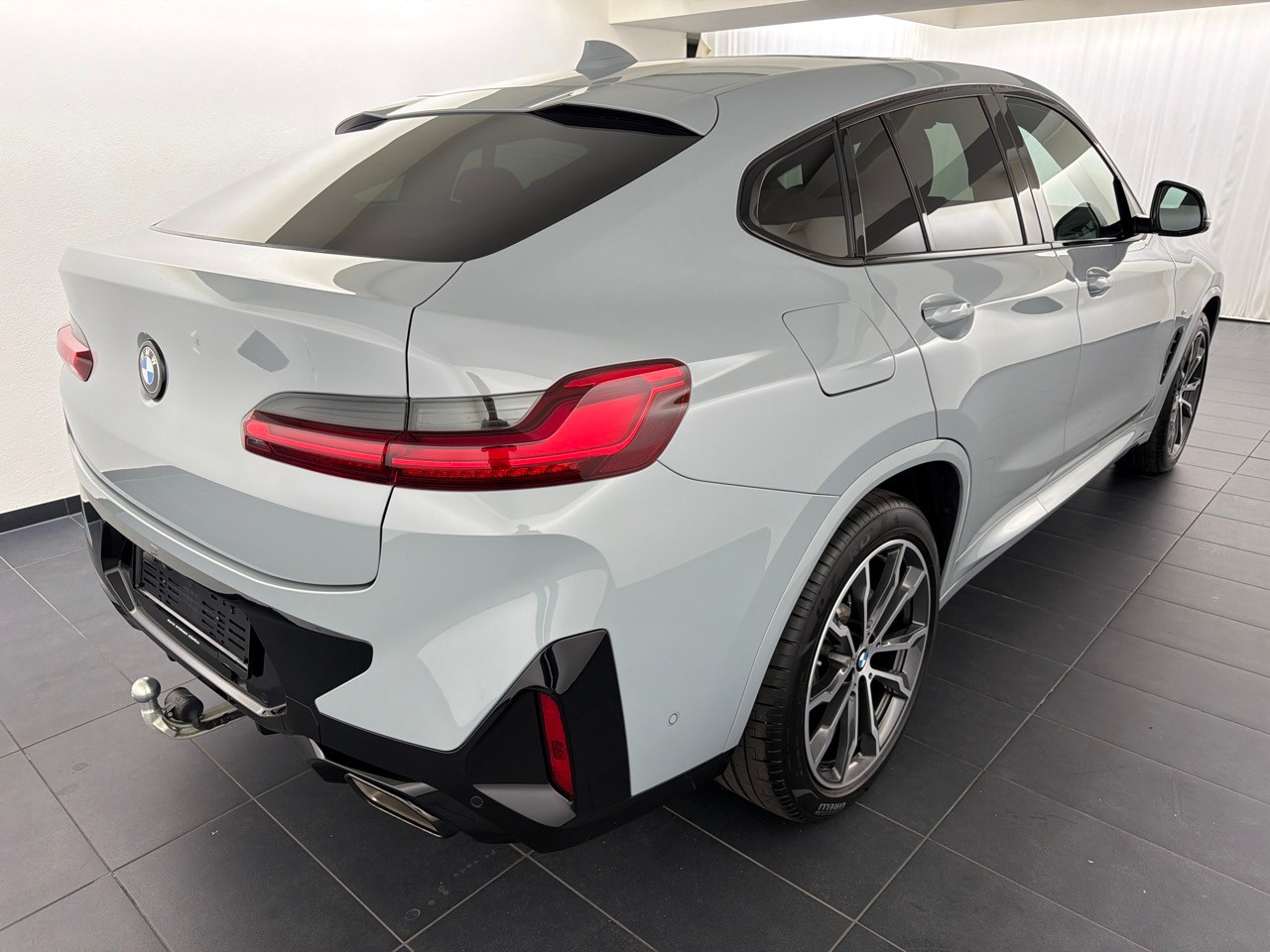 BMW X4 xDrive 48V 20d M Sport-image-2