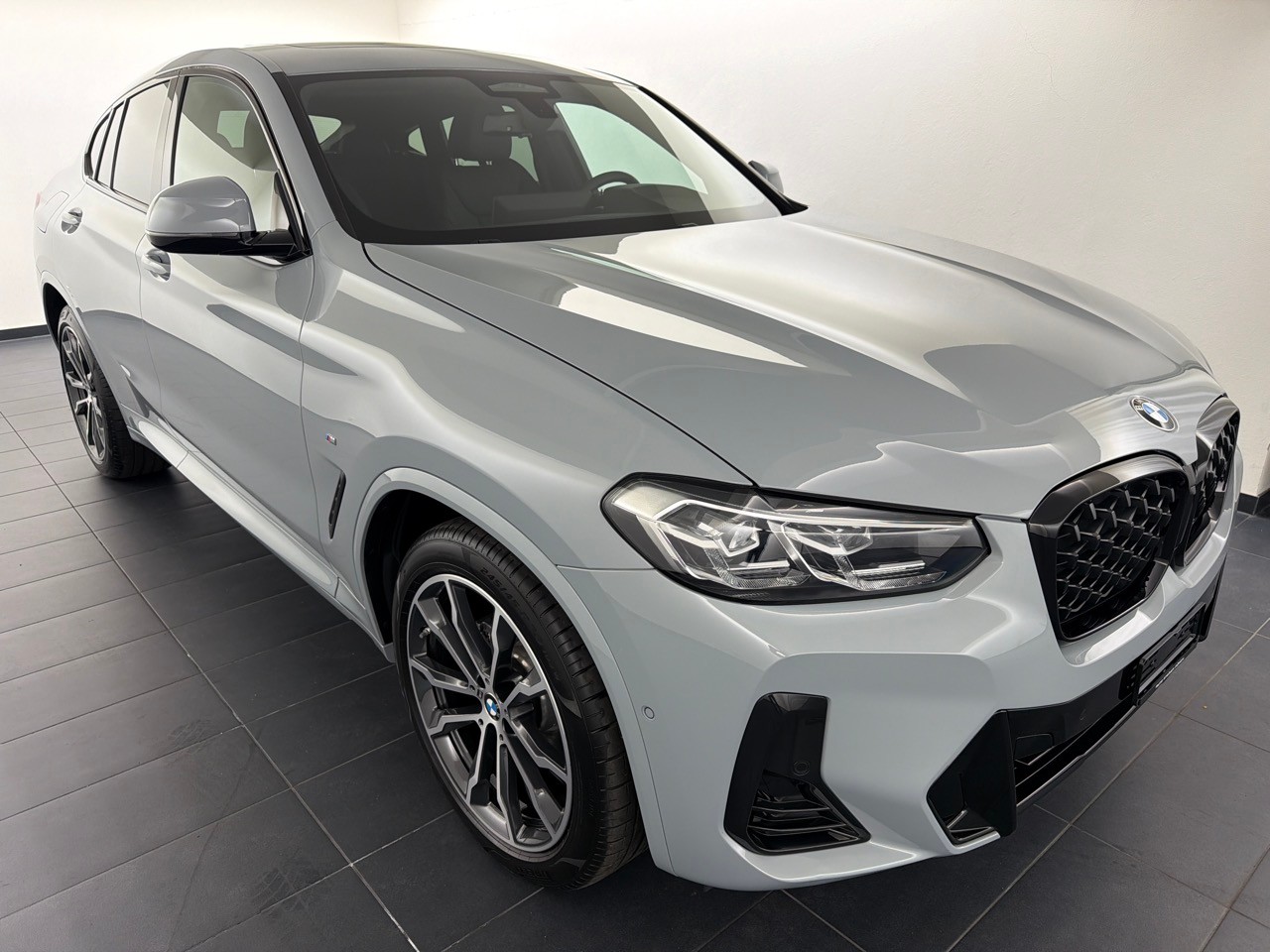 BMW X4 xDrive 48V 20d M Sport-image-3