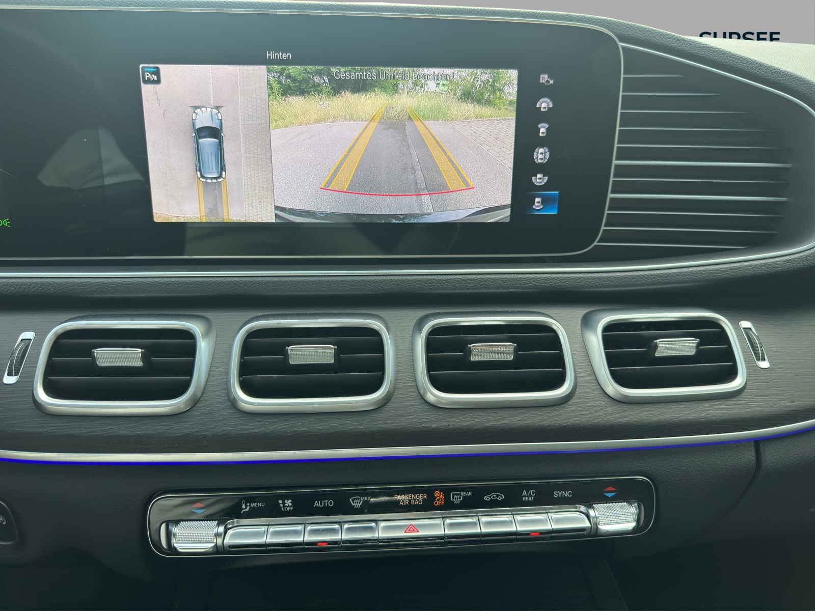 MERCEDES-BENZ GLE 300 d 4Matic 9G-Tronic-image-11
