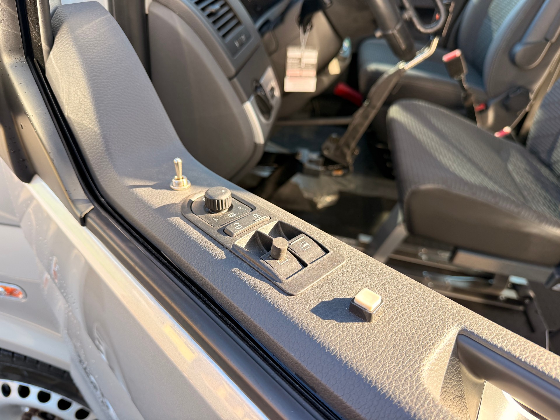 VW Multivan TDI Fam L.Ed. A-image-8