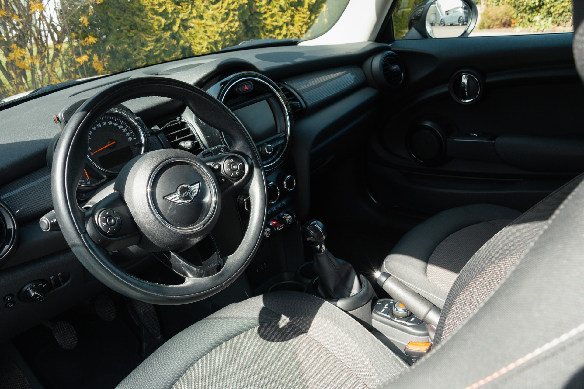 MINI 1.5i Cooper-image-6