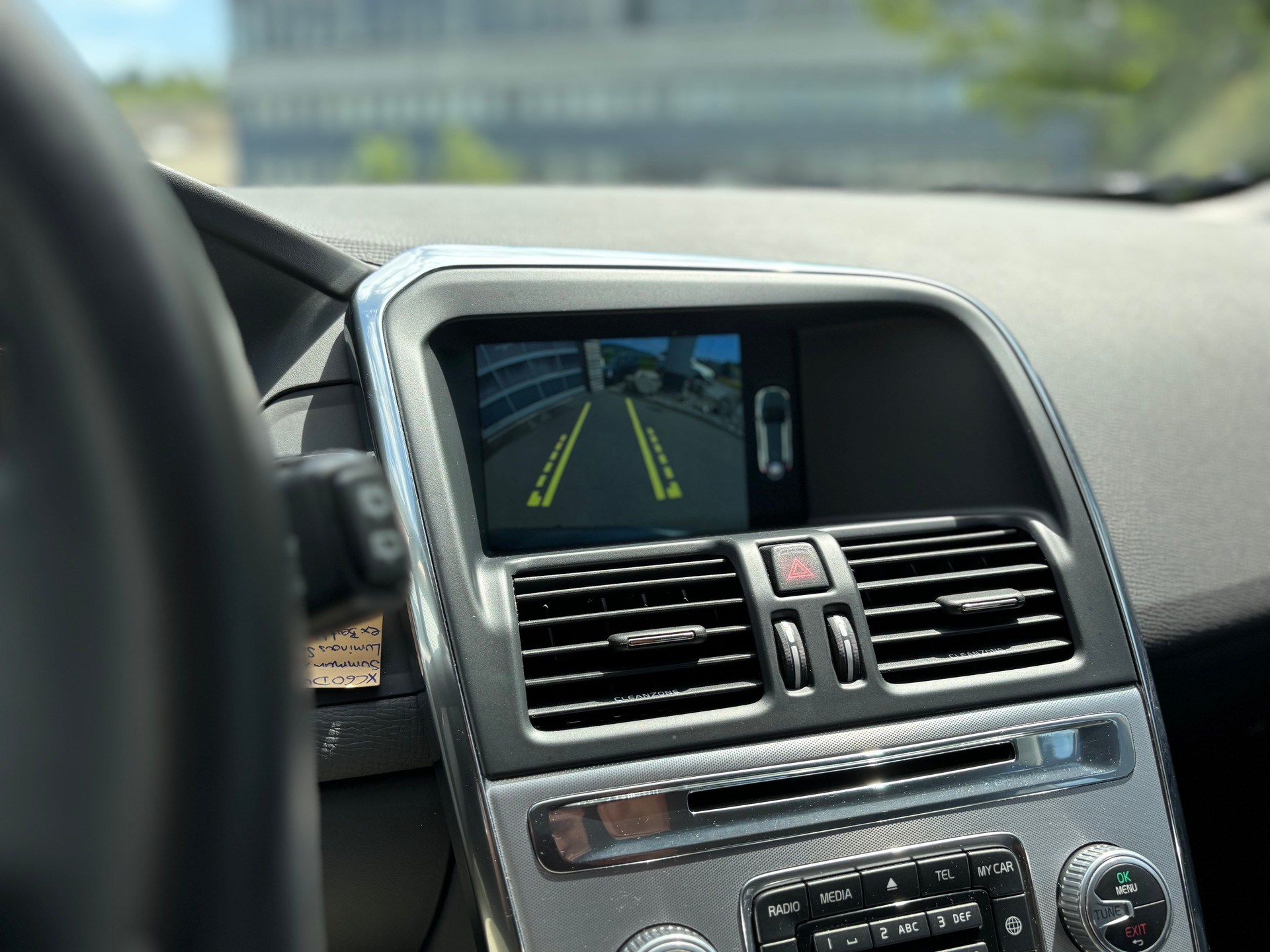 VOLVO XC60 2.4 D4 Summum AWD S/S-image-13