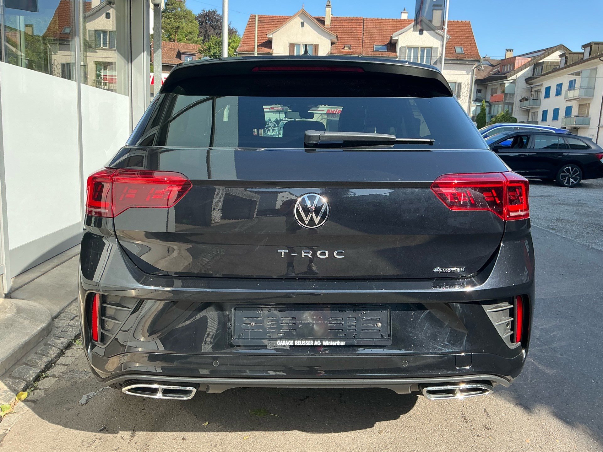 VW T-Roc R-LINE 4MOTION *** PANORAMAGLASDACH & ANHÄNGEKUPPLUNG ***-image-4