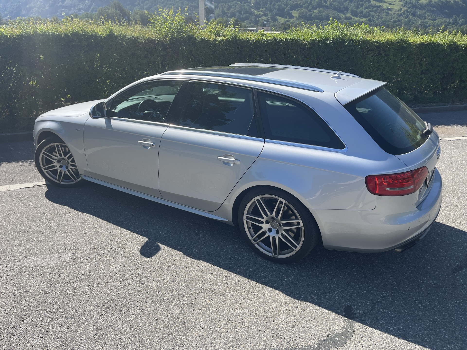 AUDI 3.0 V6 TFSI quattro-image-2