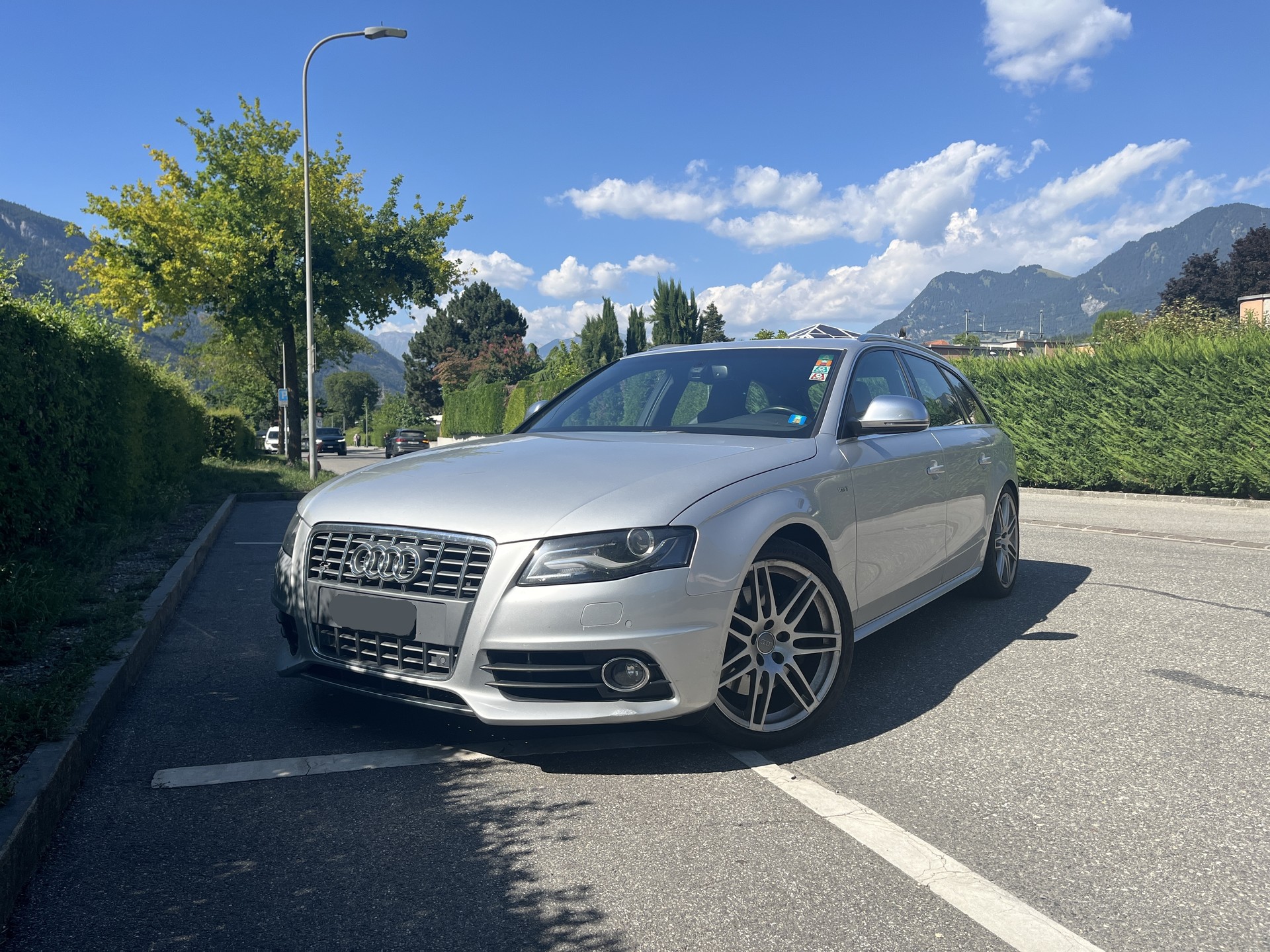 AUDI 3.0 V6 TFSI quattro-image-0