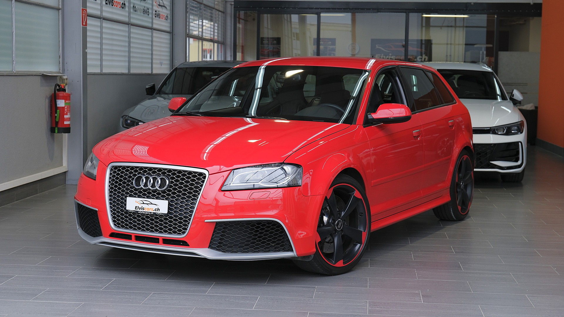AUDI RS3 Sportback 2.5 TFSI quattro S-tronic-image-0