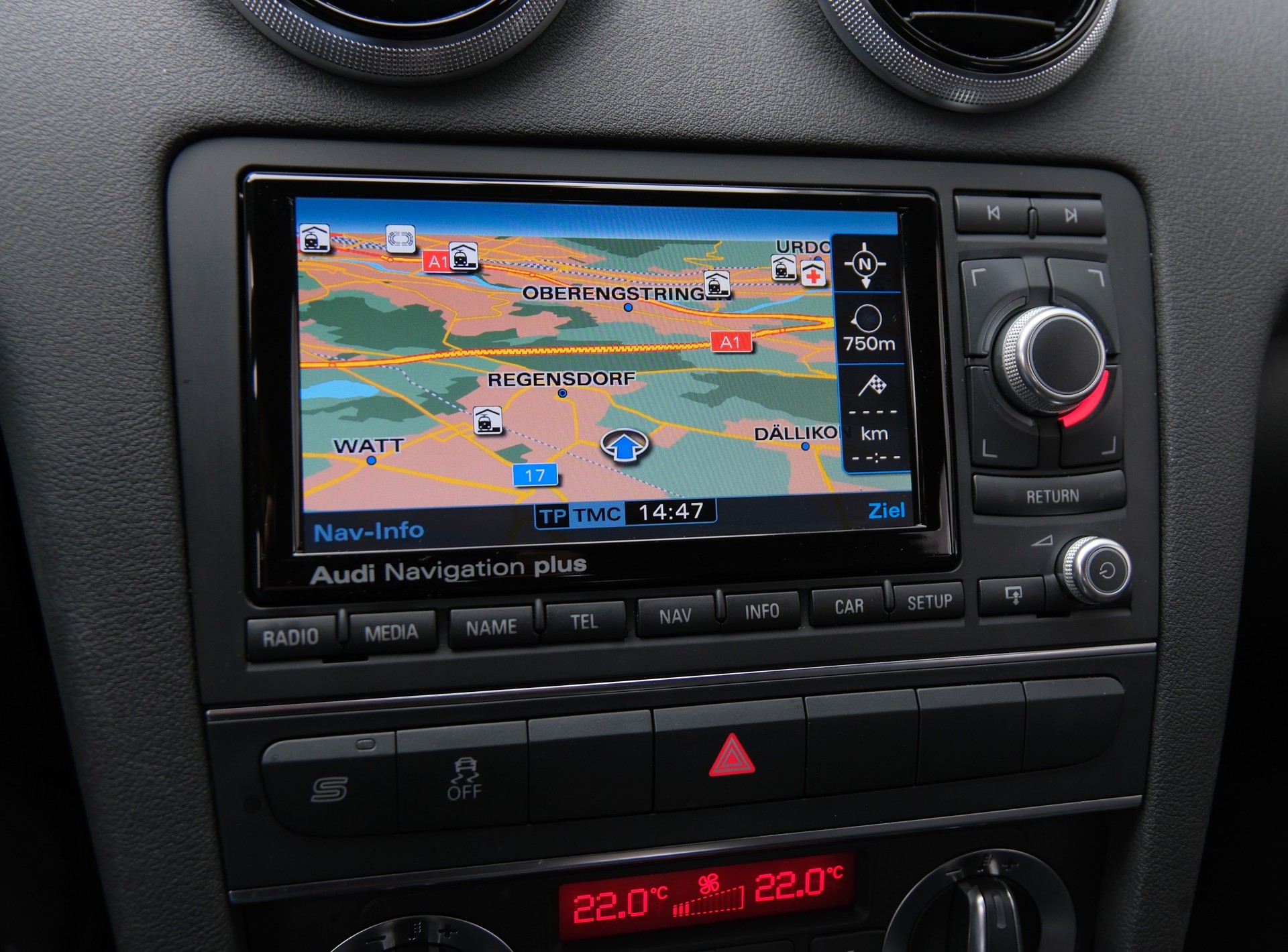 AUDI RS3 Sportback 2.5 TFSI quattro S-tronic-image-18