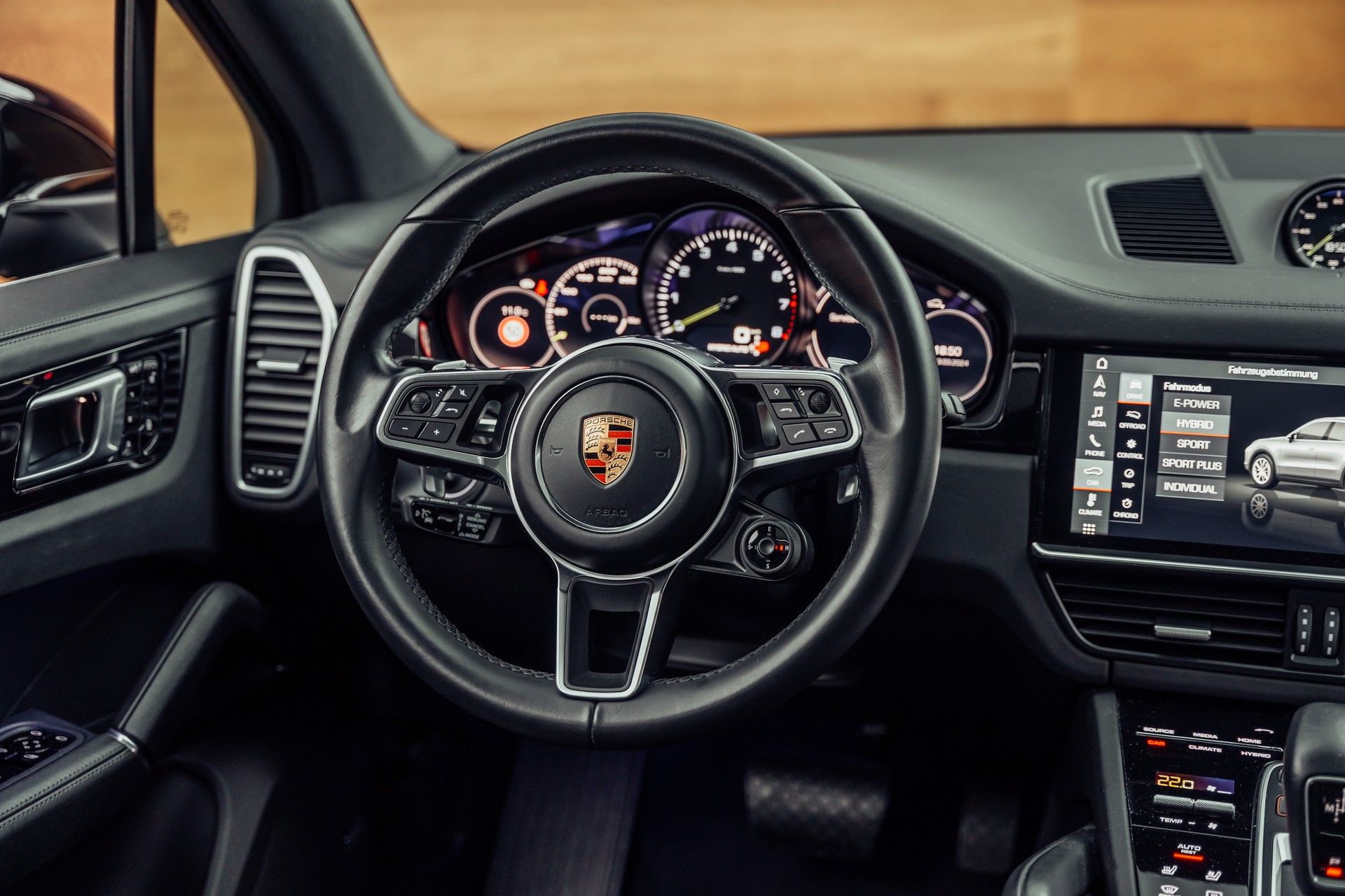 PORSCHE Cayenne E-Hybrid-image-17