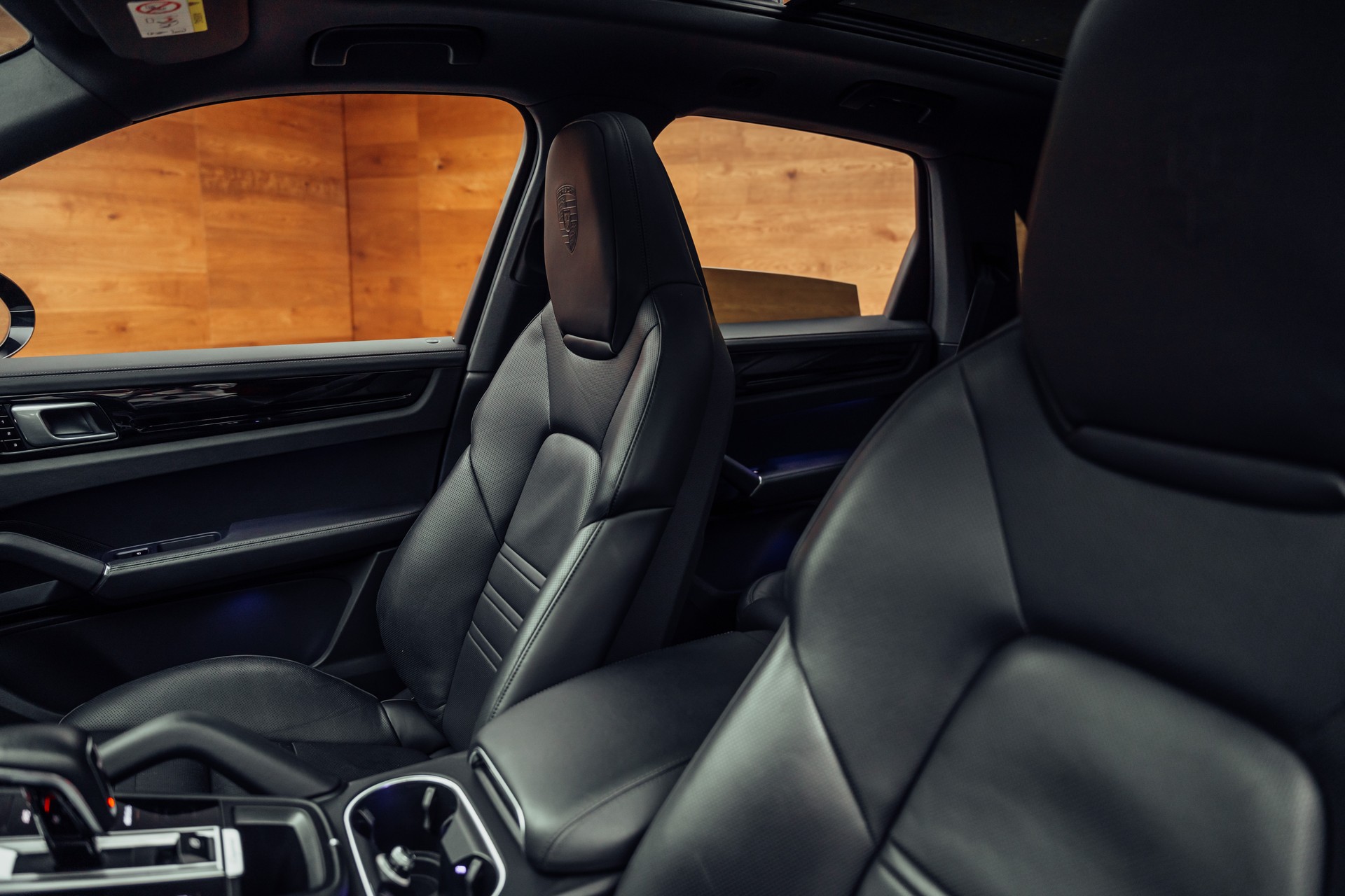 PORSCHE Cayenne E-Hybrid-image-6