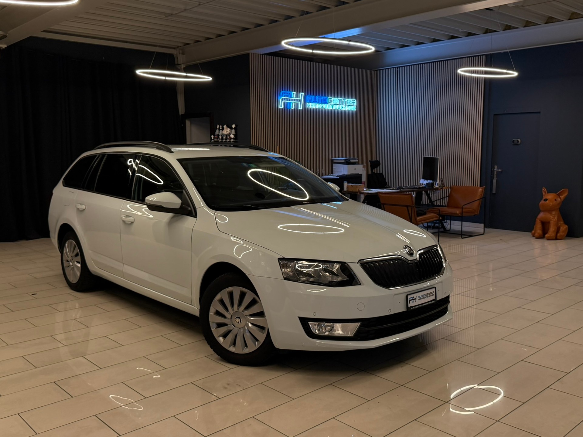 SKODA Octavia Combi 1.4 TSI G-tec Ambition CNG DSG-image-0