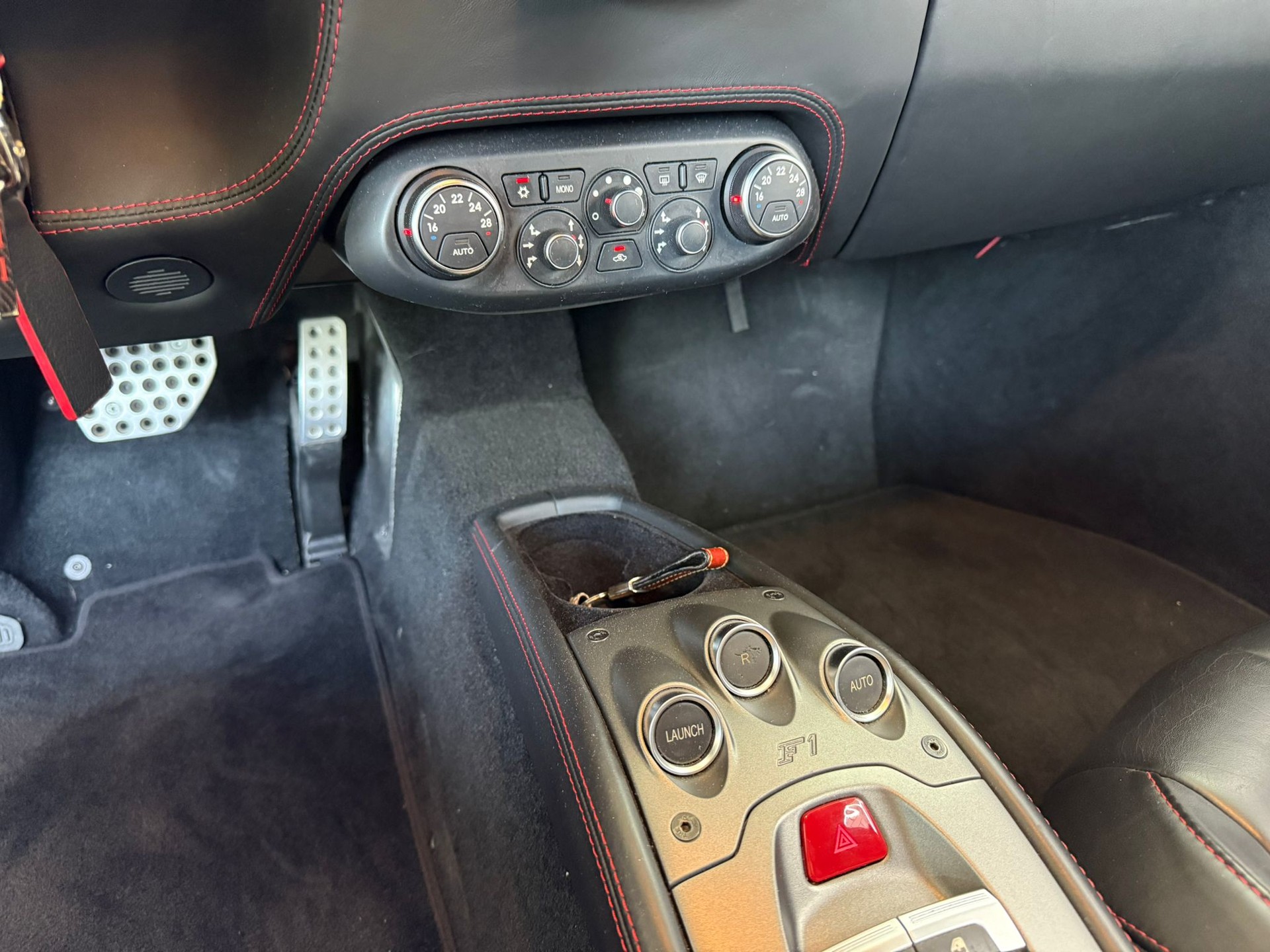 FERRARI 458 Italia 4.5 V8-image-10