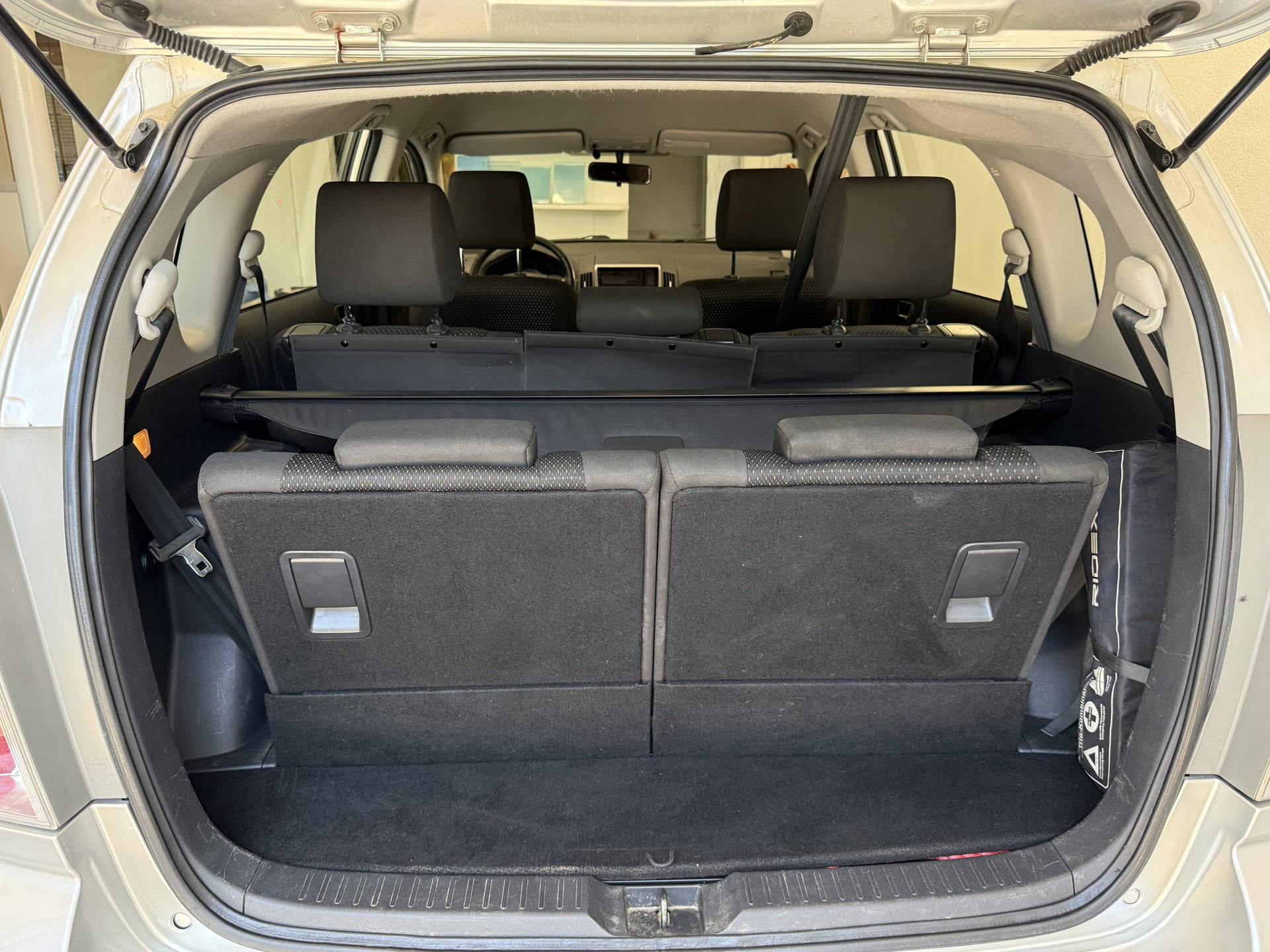 TOYOTA Corolla Verso 2.2 D-4D Linea Sol 7 Plätzer-image-11