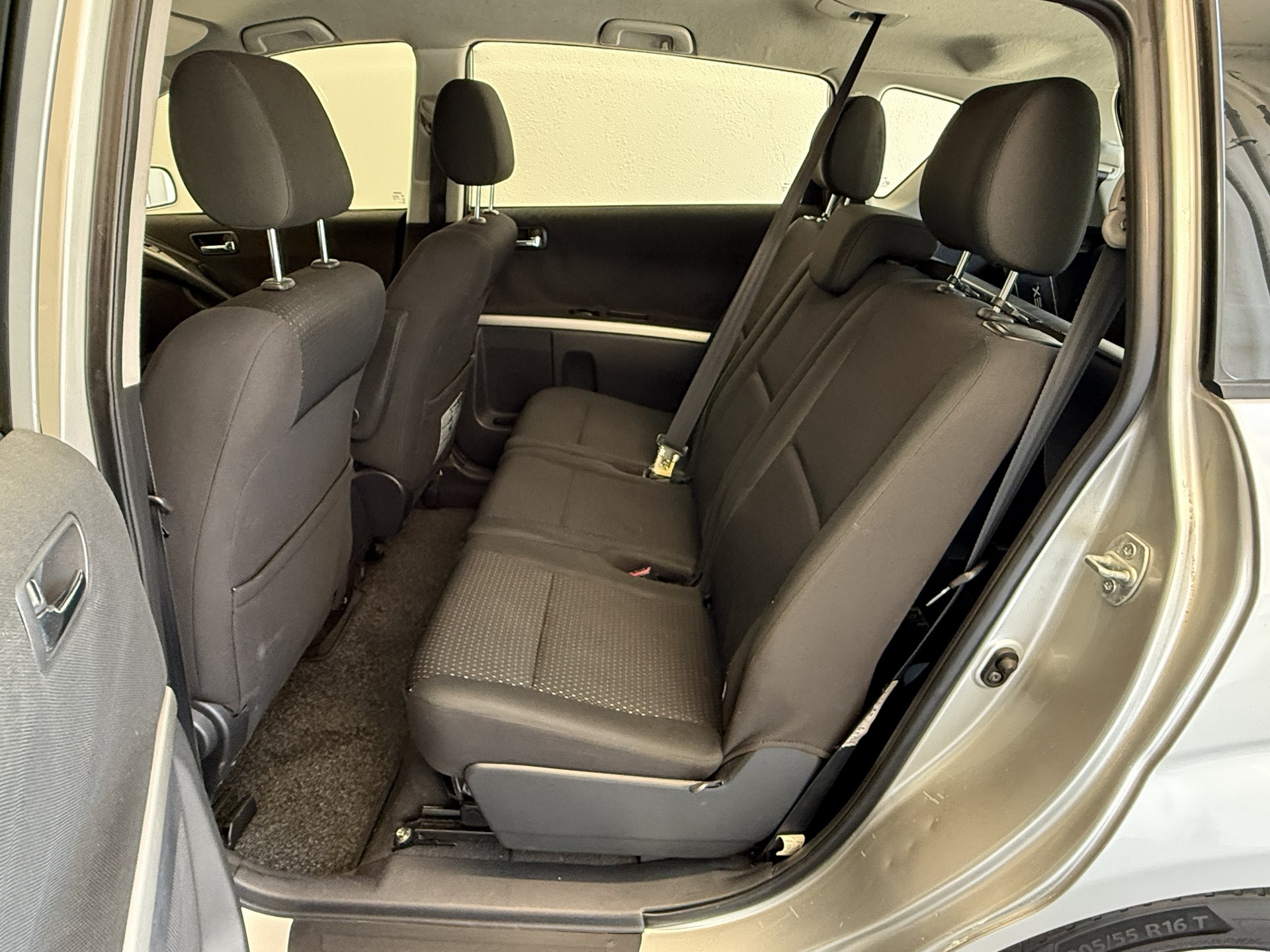 TOYOTA Corolla Verso 2.2 D-4D Linea Sol 7 Plätzer-image-10
