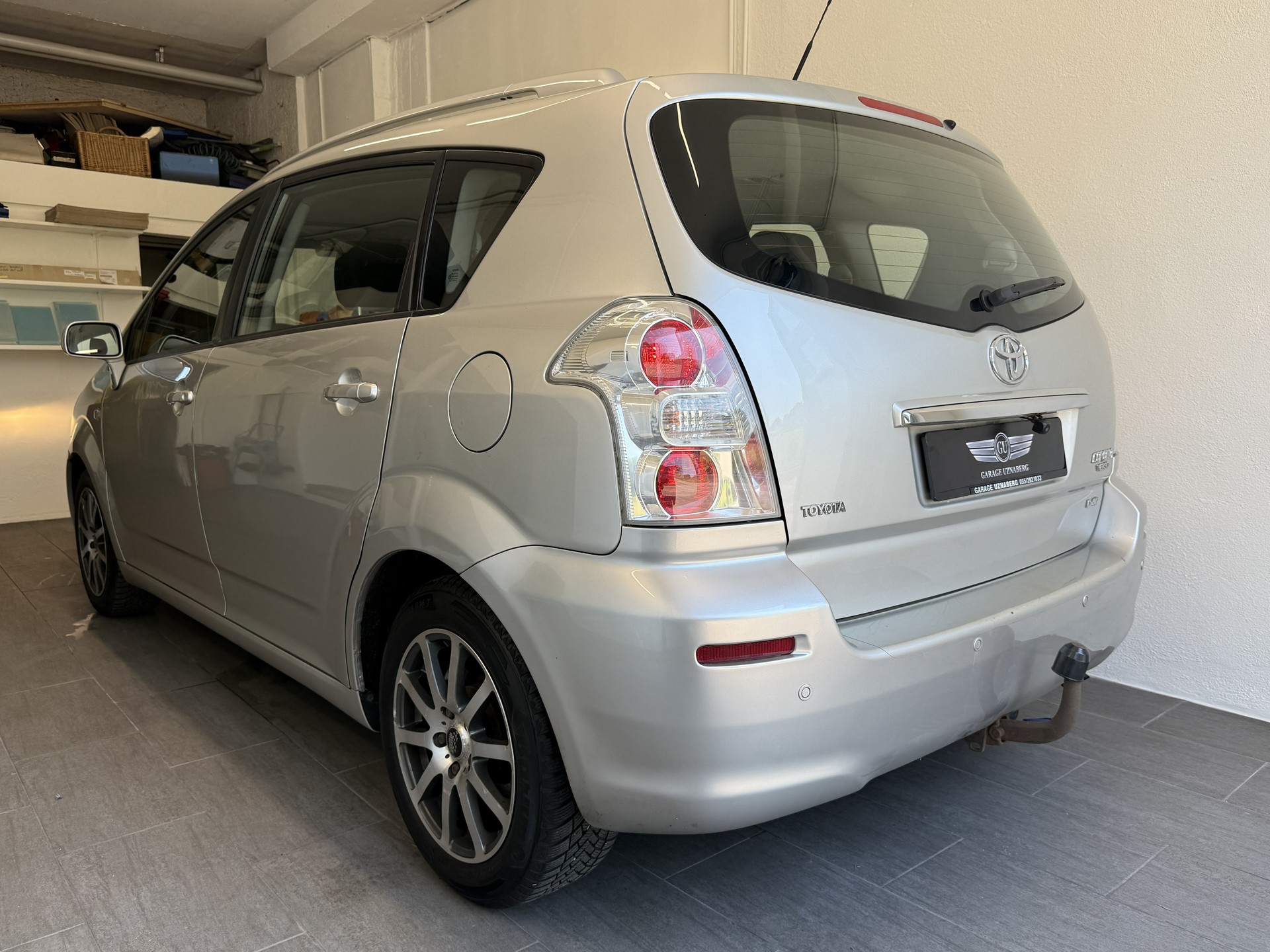 TOYOTA Corolla Verso 2.2 D-4D Linea Sol 7 Plätzer-image-2