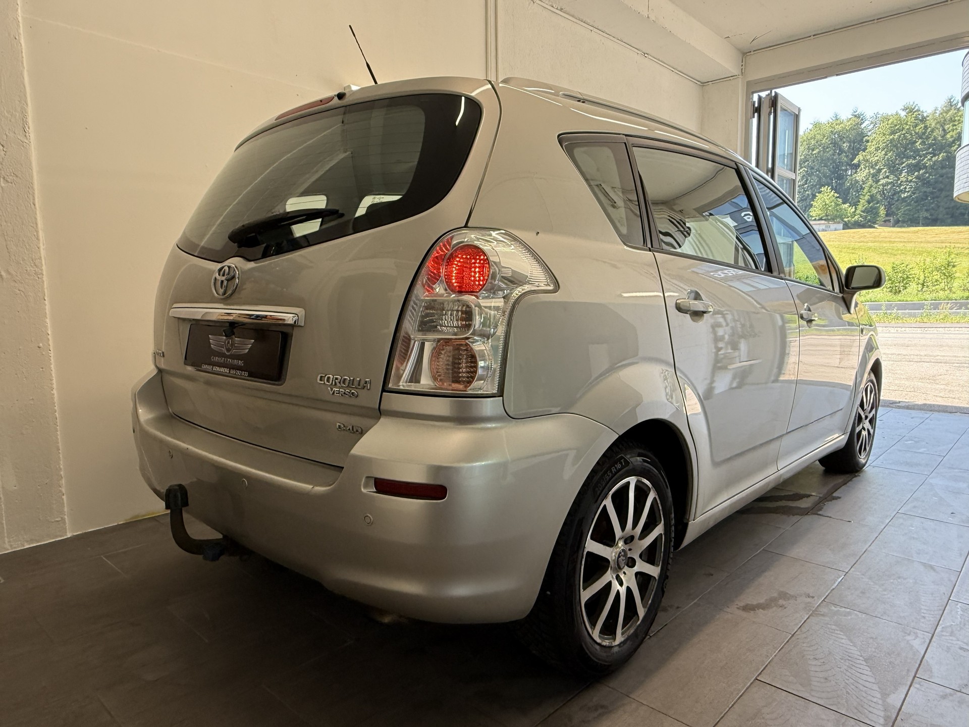 TOYOTA Corolla Verso 2.2 D-4D Linea Sol 7 Plätzer-image-4
