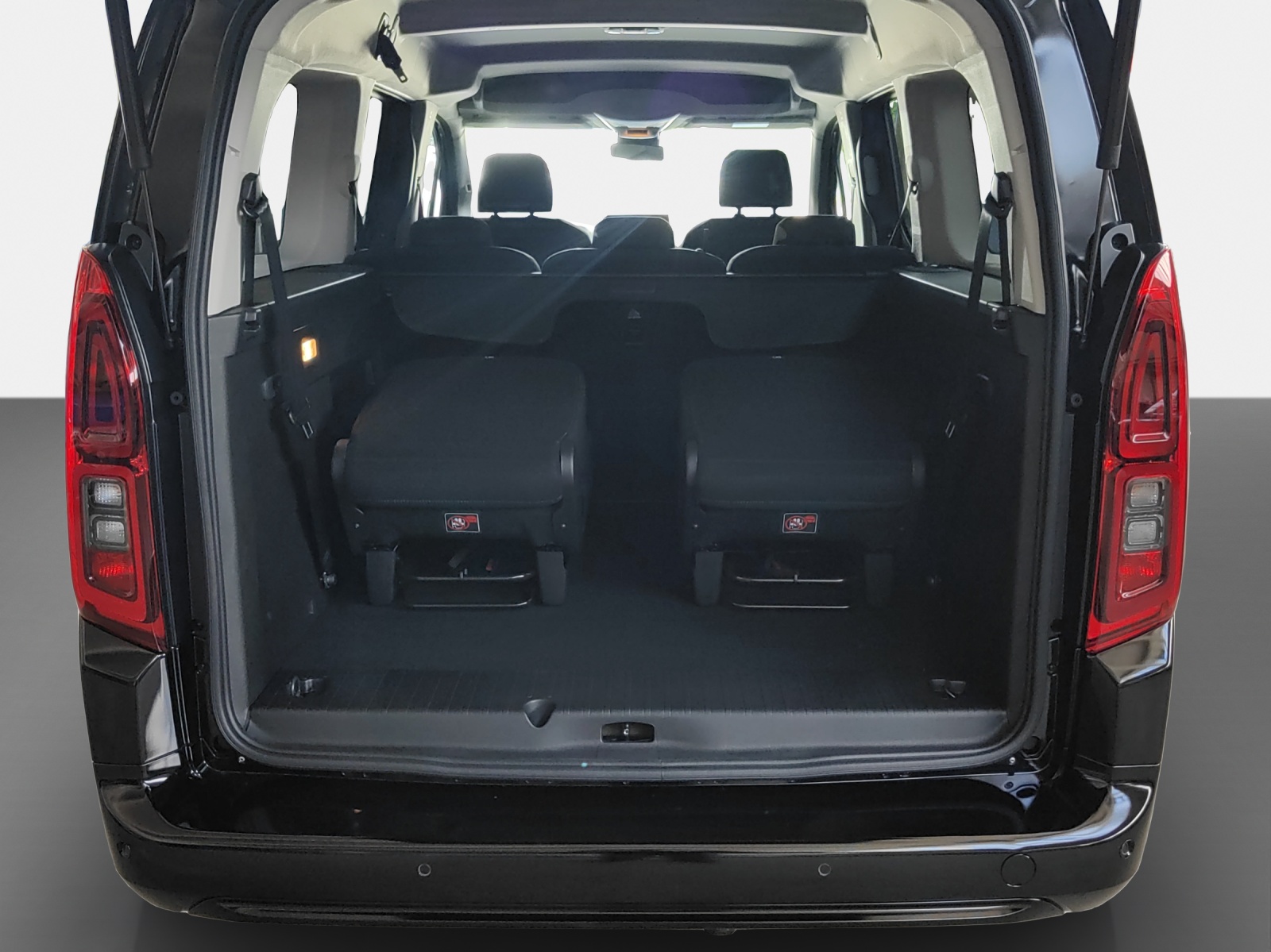 FIAT Qubo L 1.5D/130 La Prima 7P-image-11