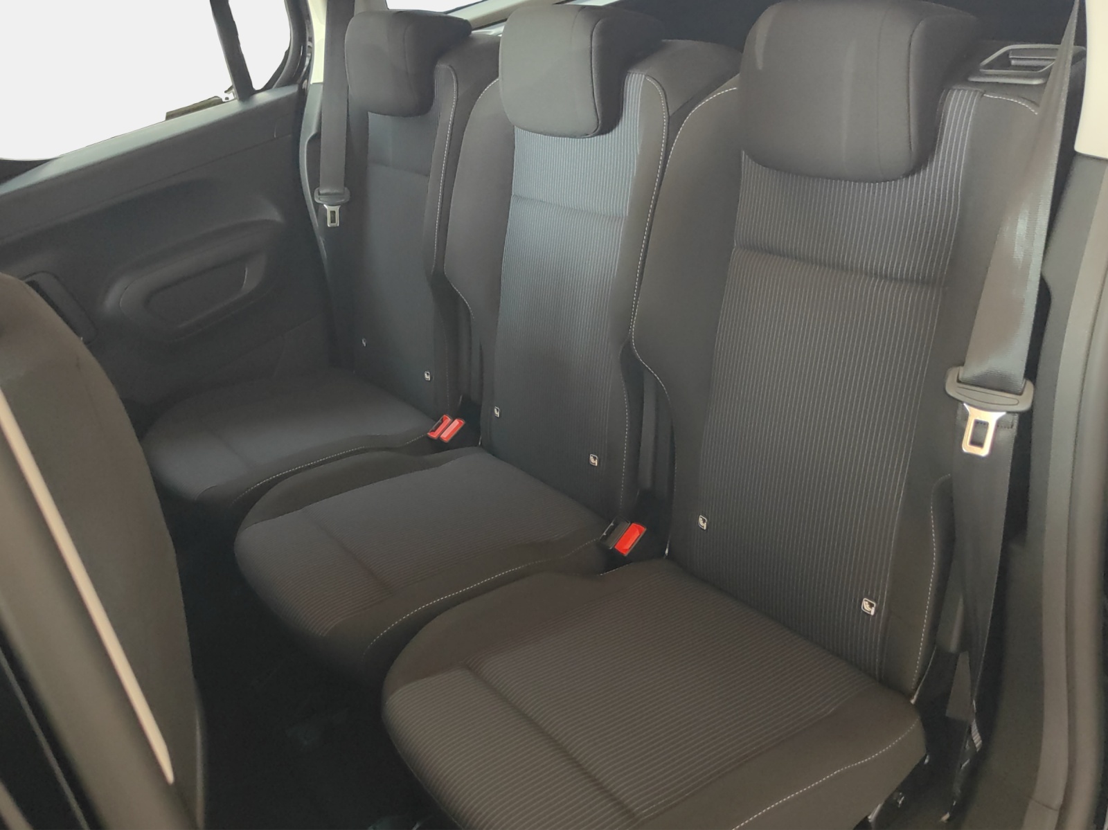 FIAT Qubo L 1.5D/130 La Prima 7P-image-10