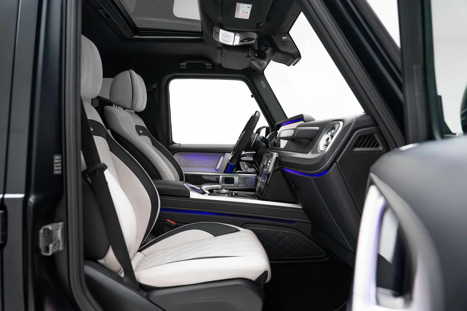 MERCEDES-BENZ G 63 AMG Speedshift Plus G-Tronic - CT Carbon-image-27